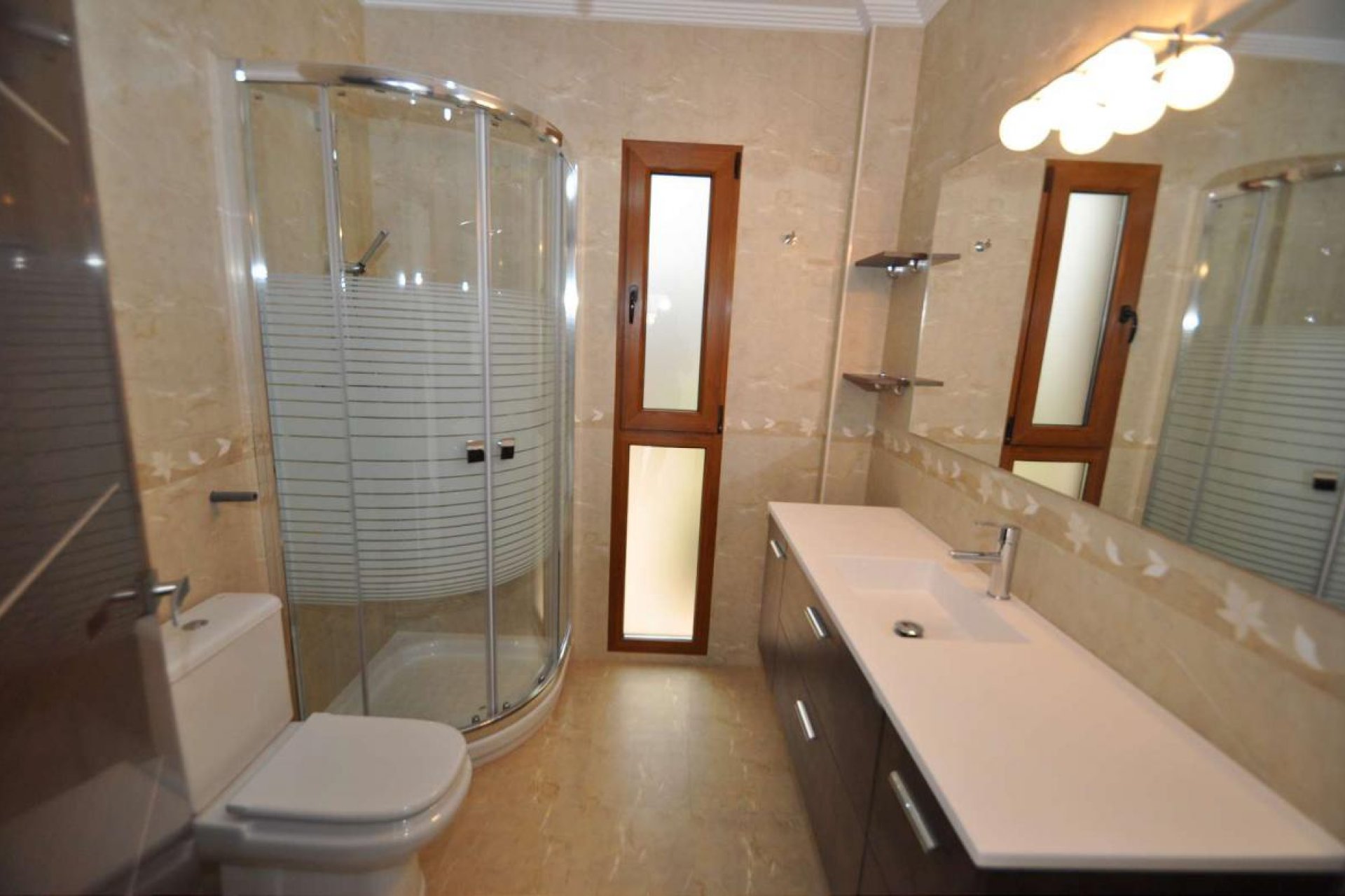 Resale - Town House -
Pinoso - Inland