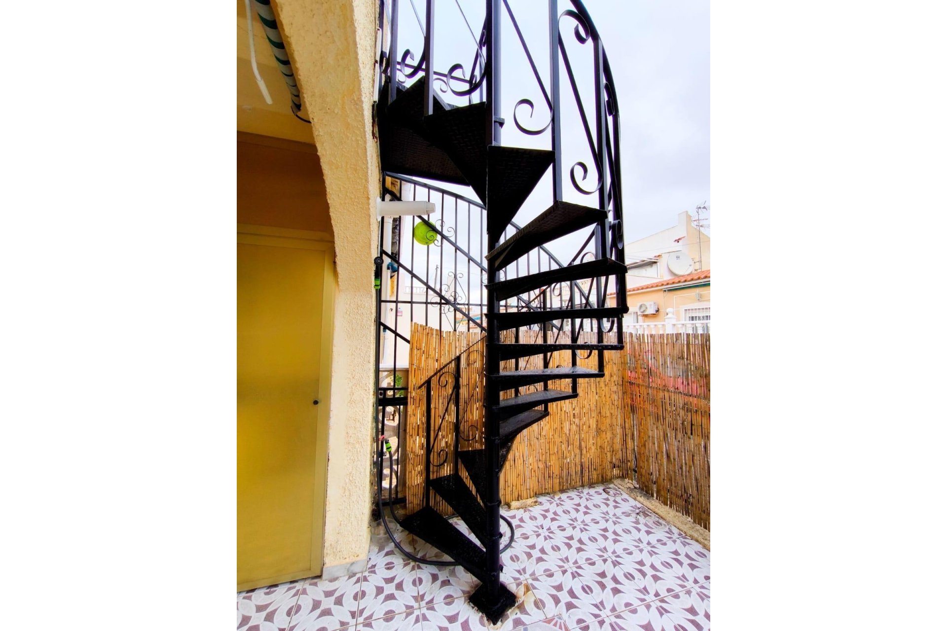 Resale - Town House -
San Fulgencio - La Marina - Urb. La Marina