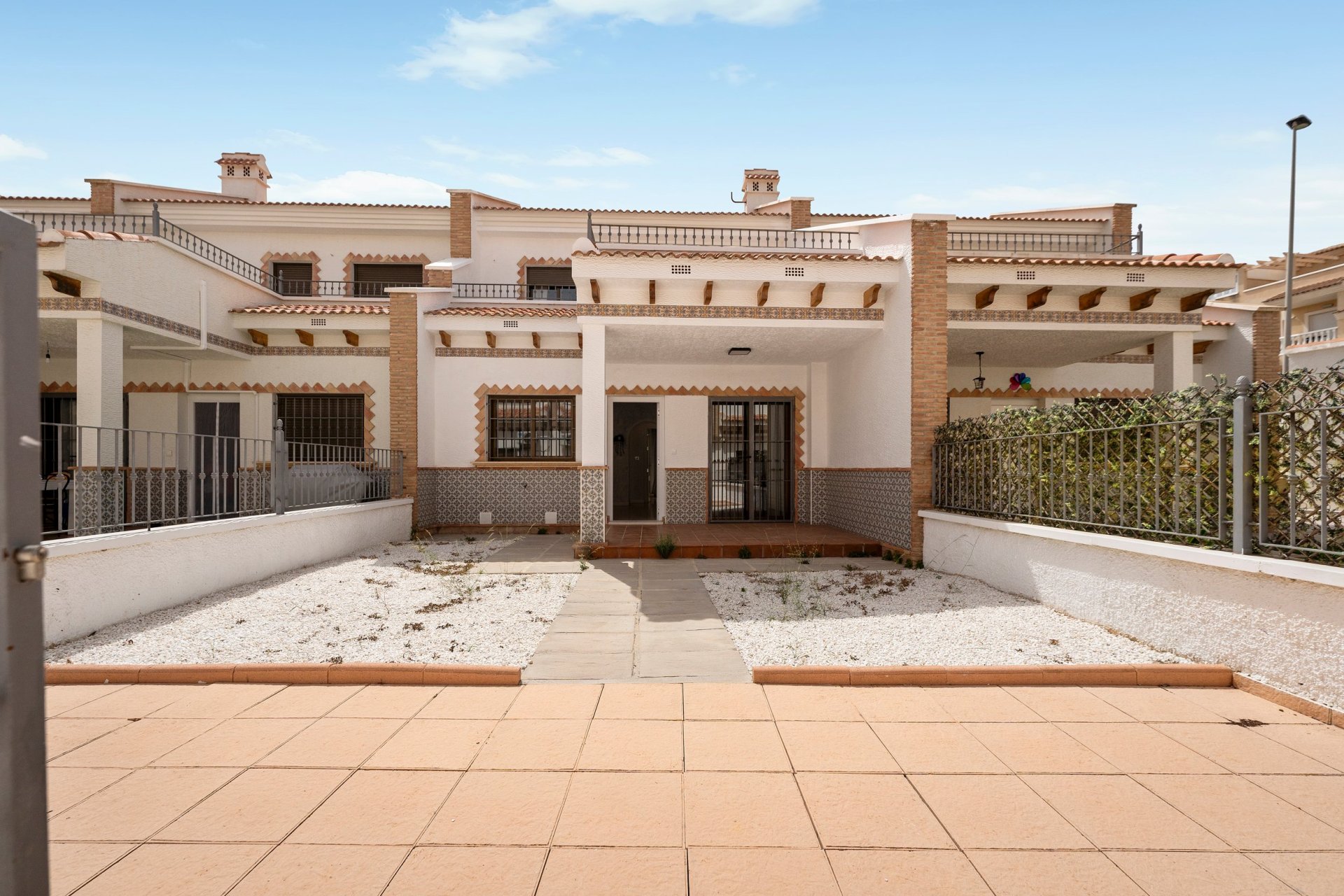 Resale - Town House -
San Miguel de Salinas - Inland