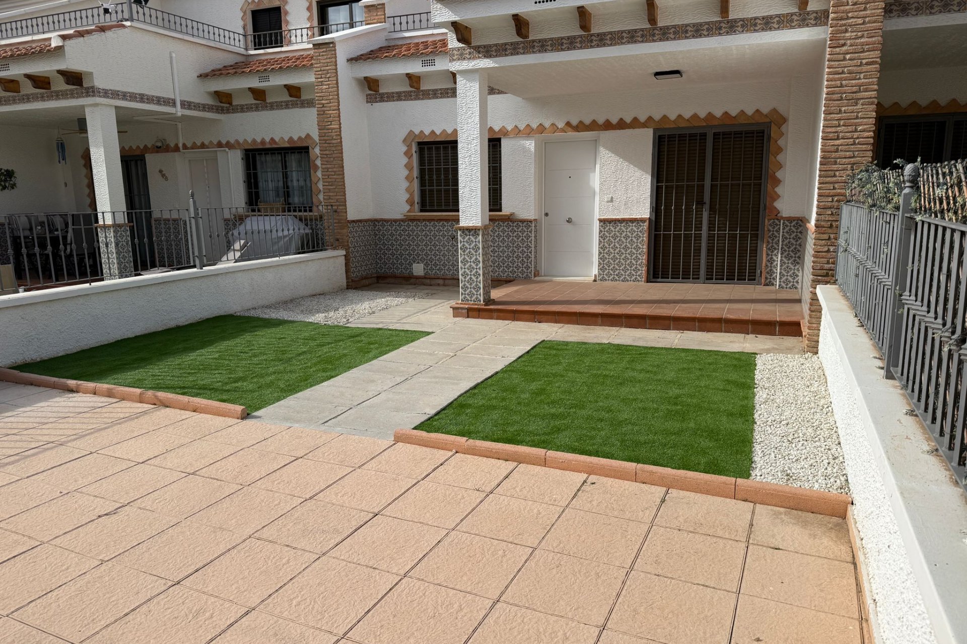 Resale - Town House -
San Miguel de Salinas - Inland