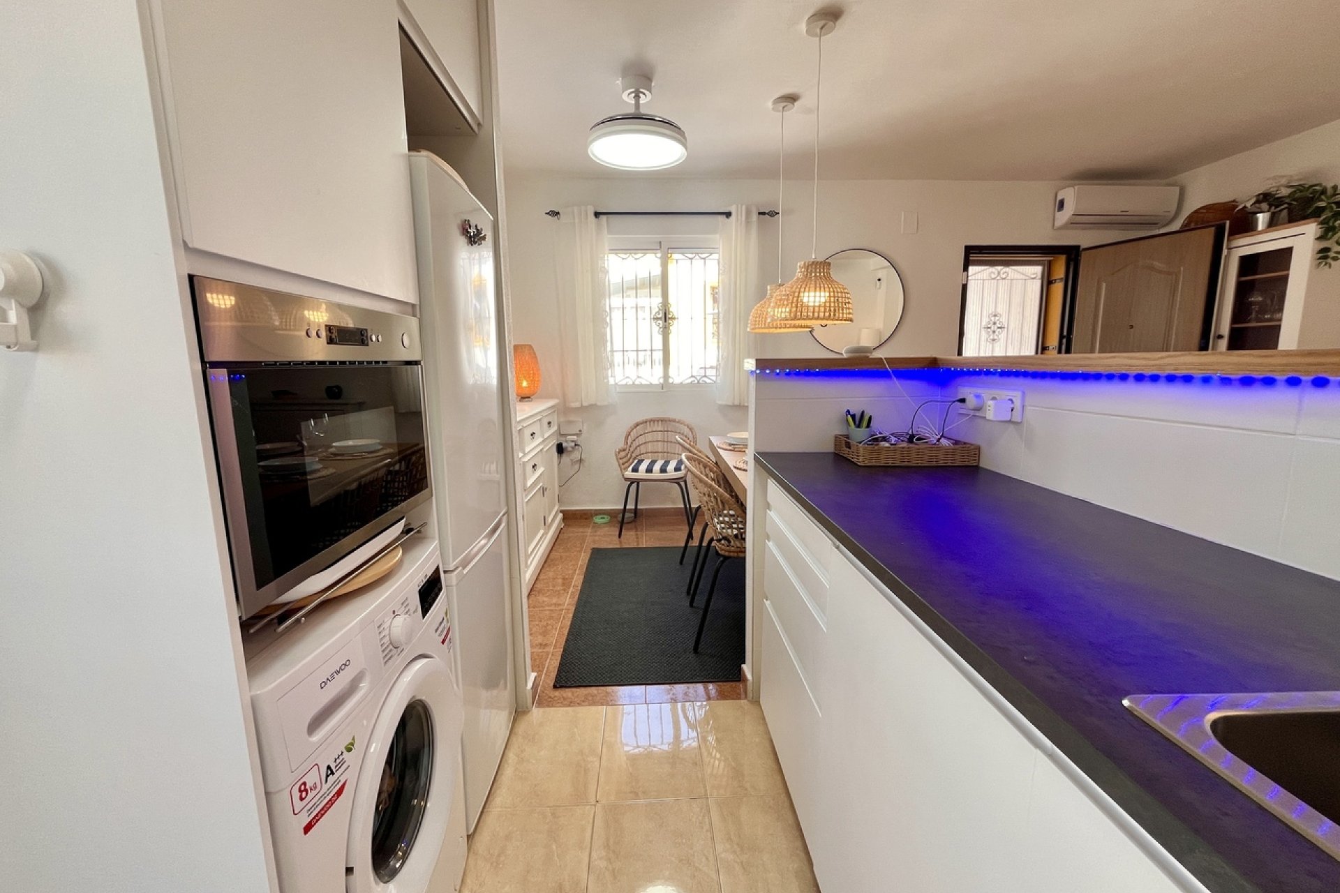 Resale - Town House -
San Miguel / Vistabella Golf - Inland