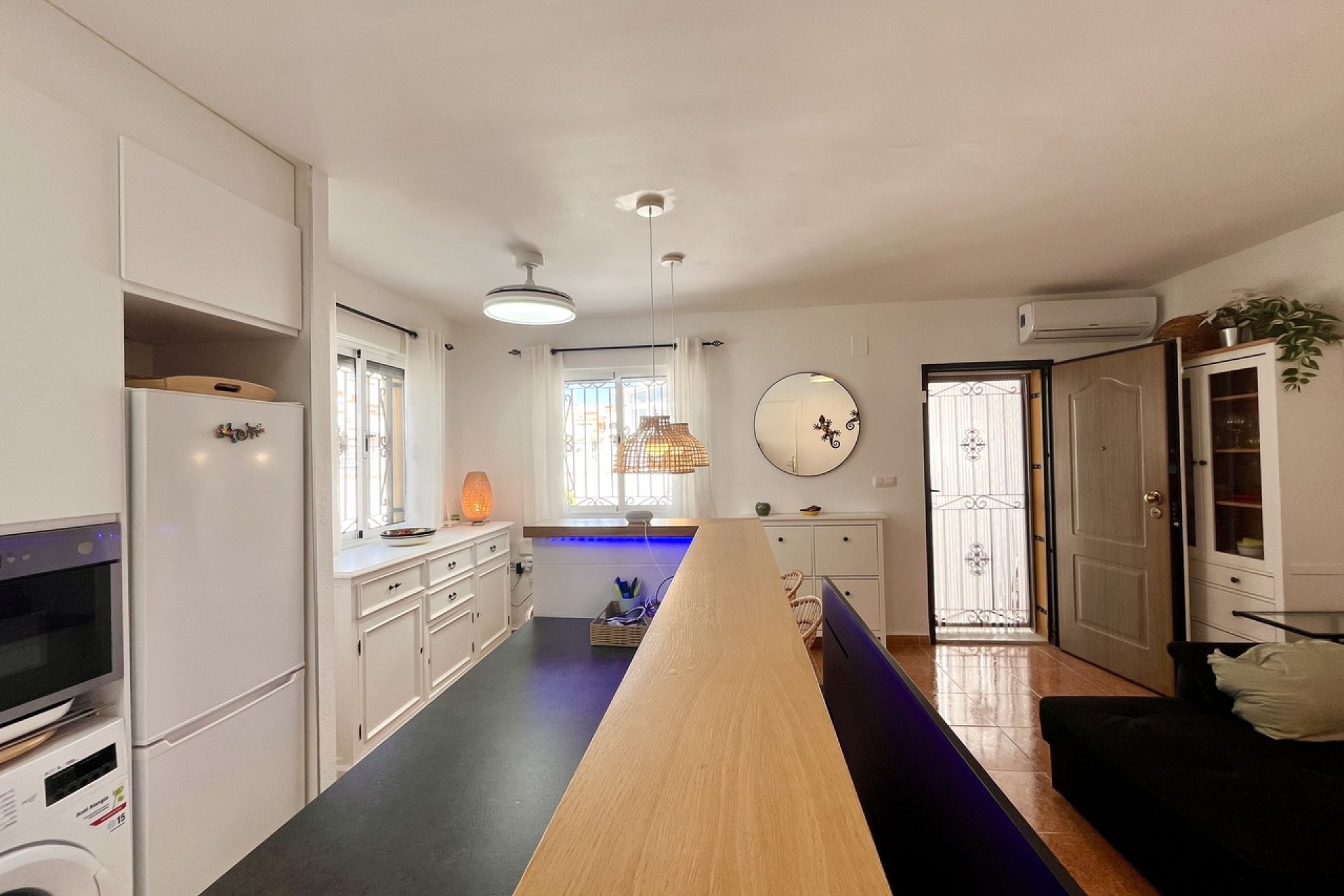 Resale - Town House -
San Miguel / Vistabella Golf - Inland