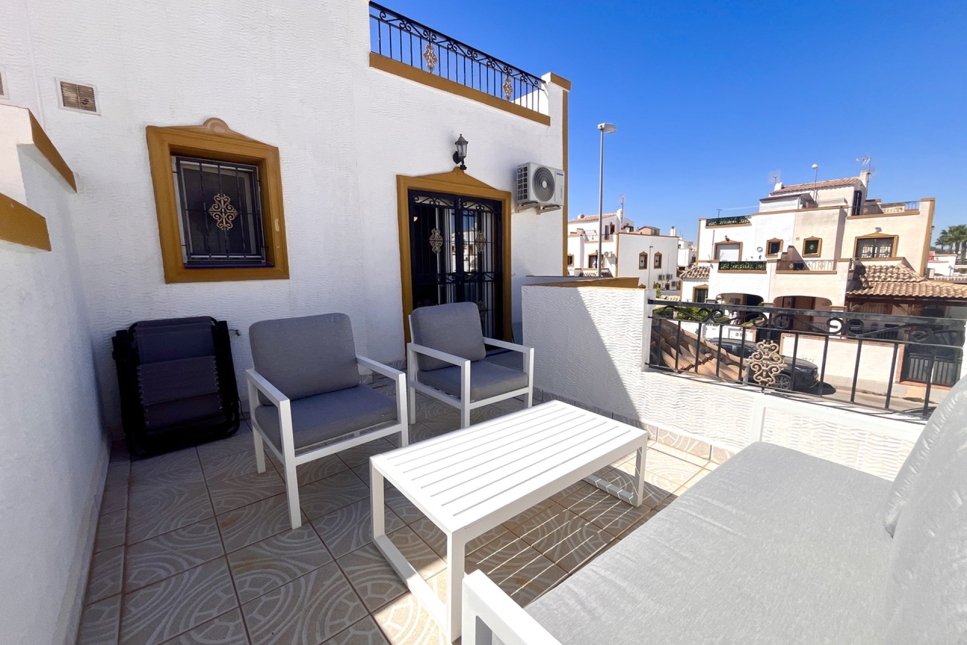 Resale - Town House -
San Miguel / Vistabella Golf - Inland