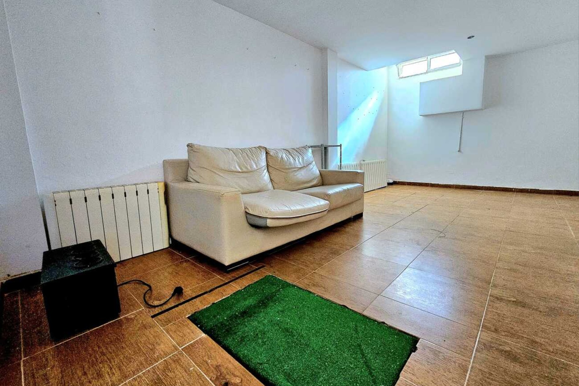 Resale - Town House -
Sucina