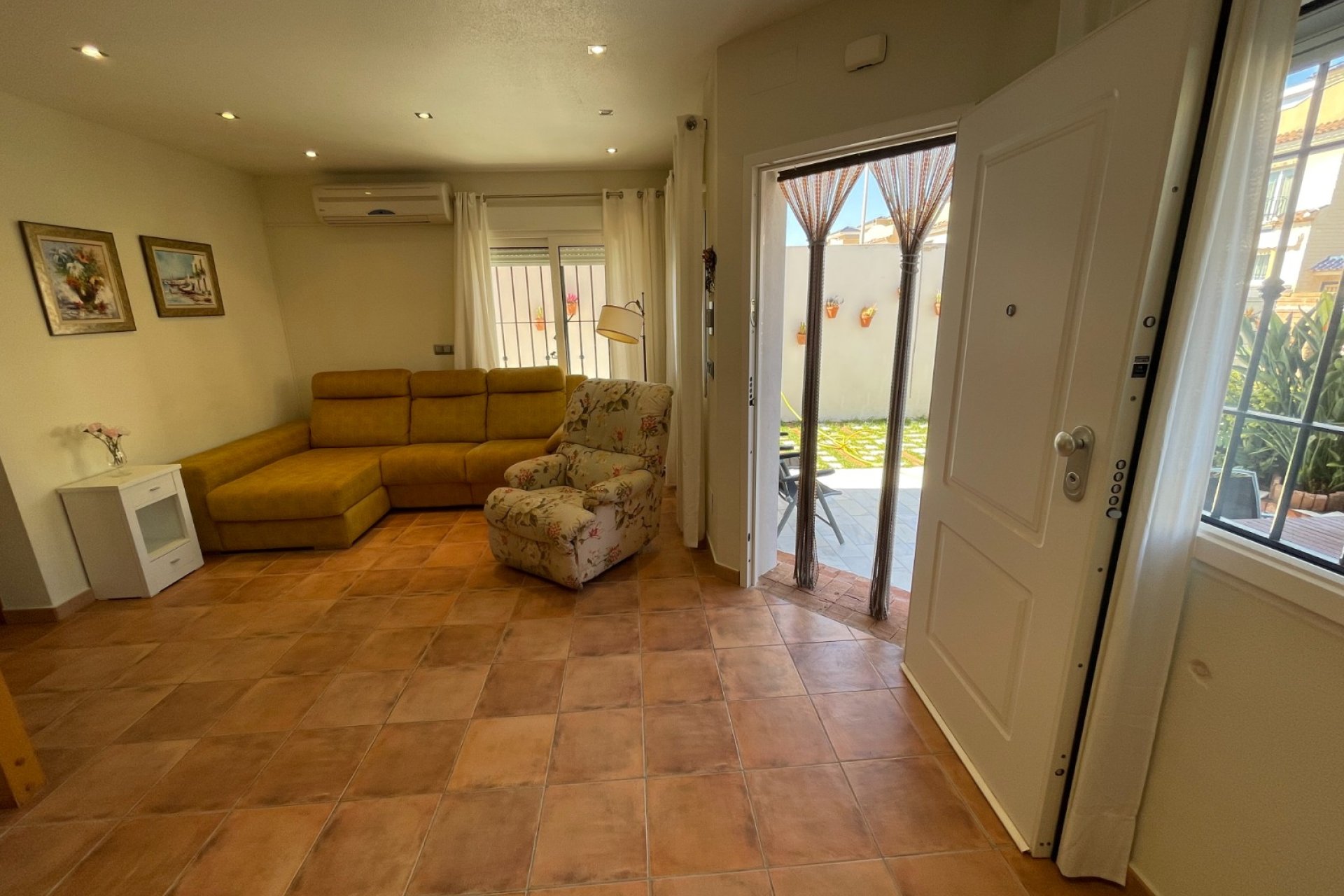 Resale - Town House -
Torre de la Horadada - Costa Blanca