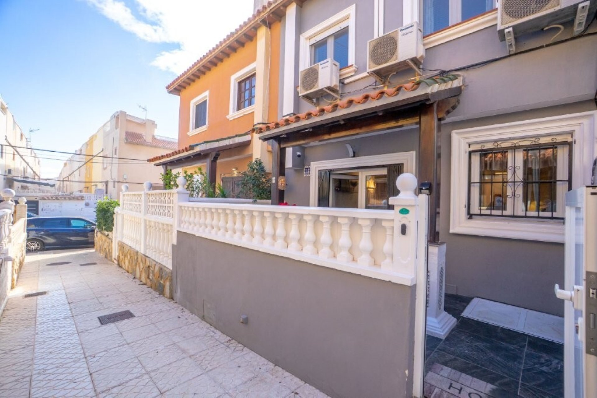 Resale - Town House -
Torrevieja - Cabo Cervera