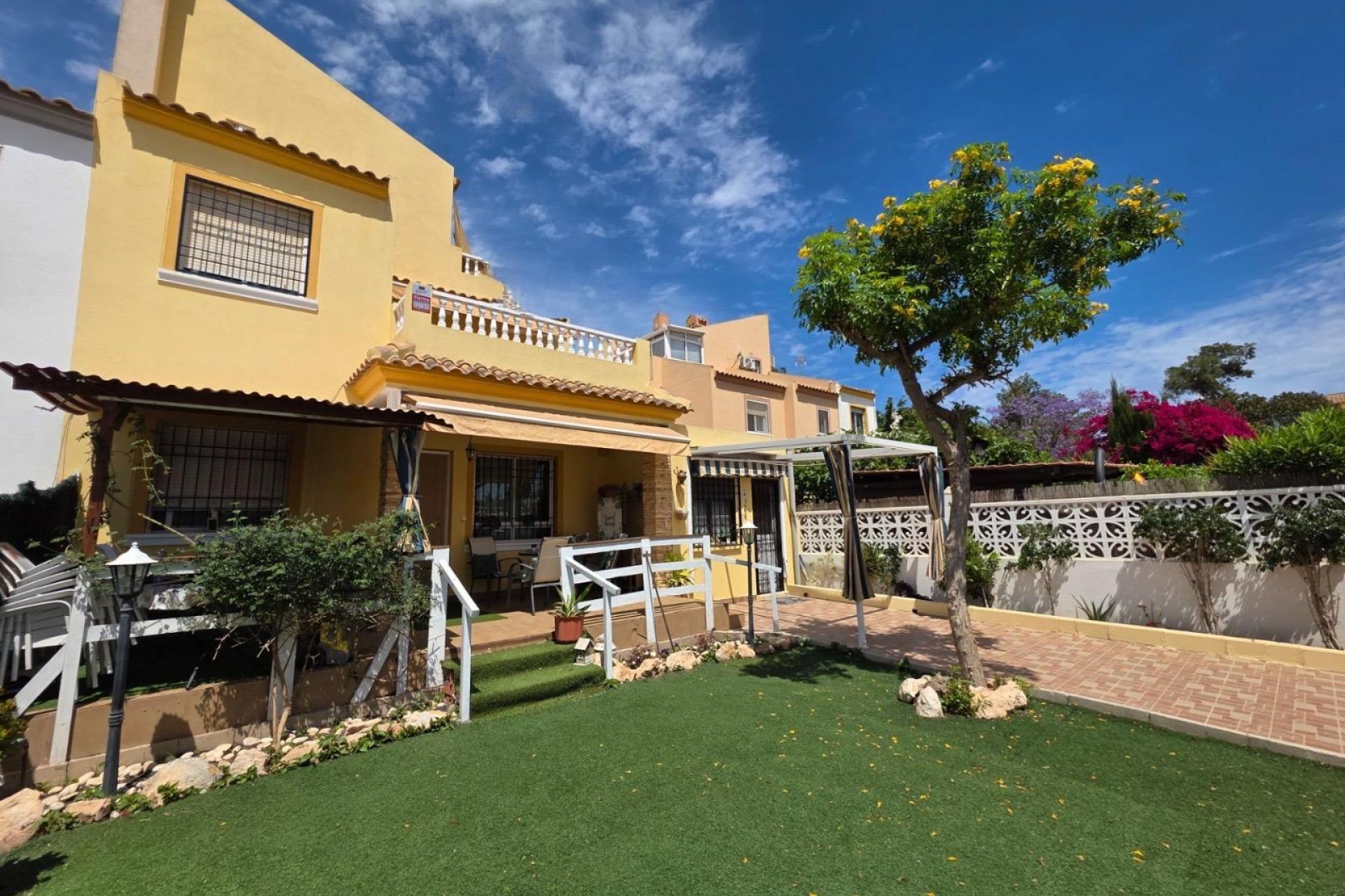 Resale - Town House -
Torrevieja - Calas Blanca