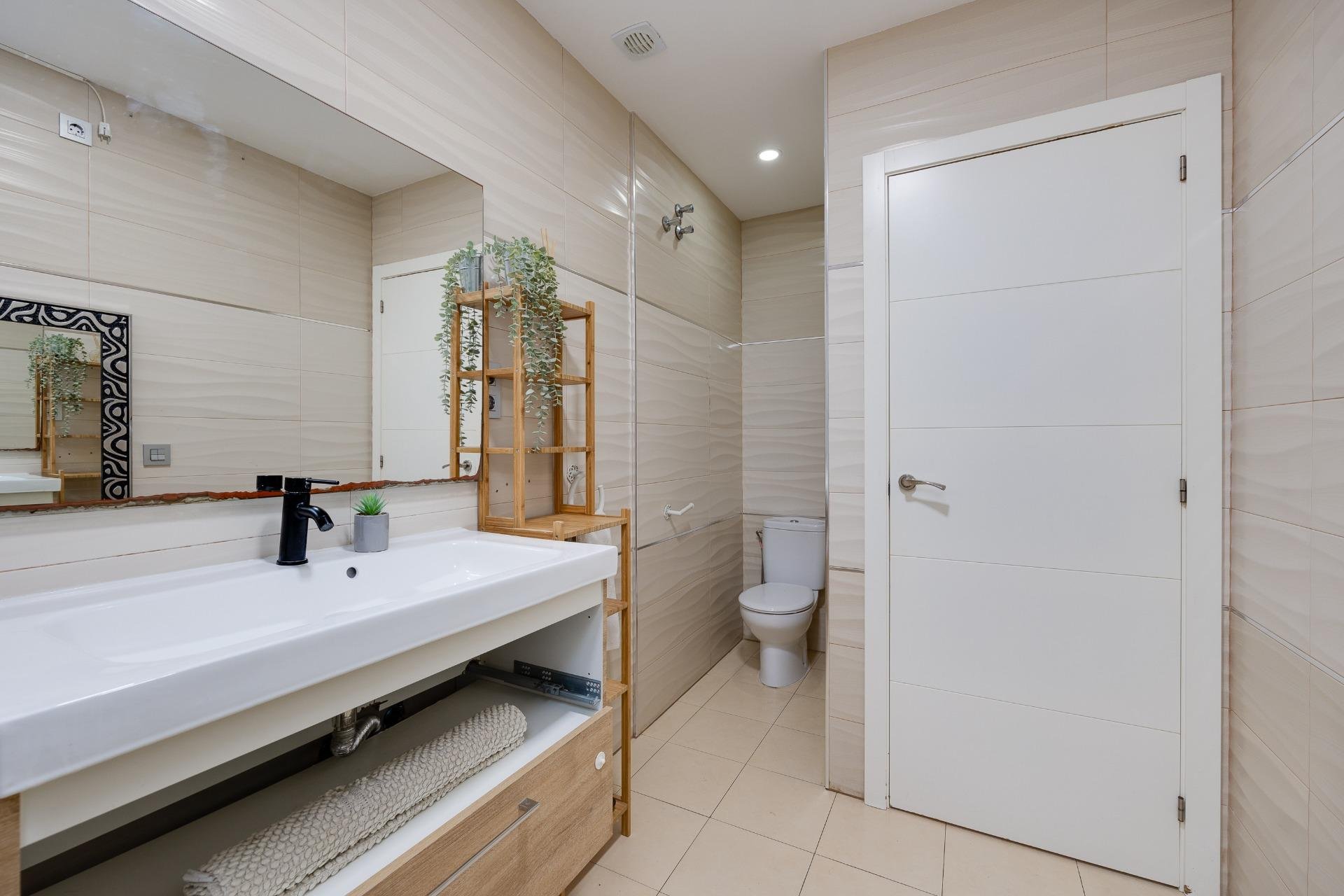 Resale - Town House -
Torrevieja - Centro