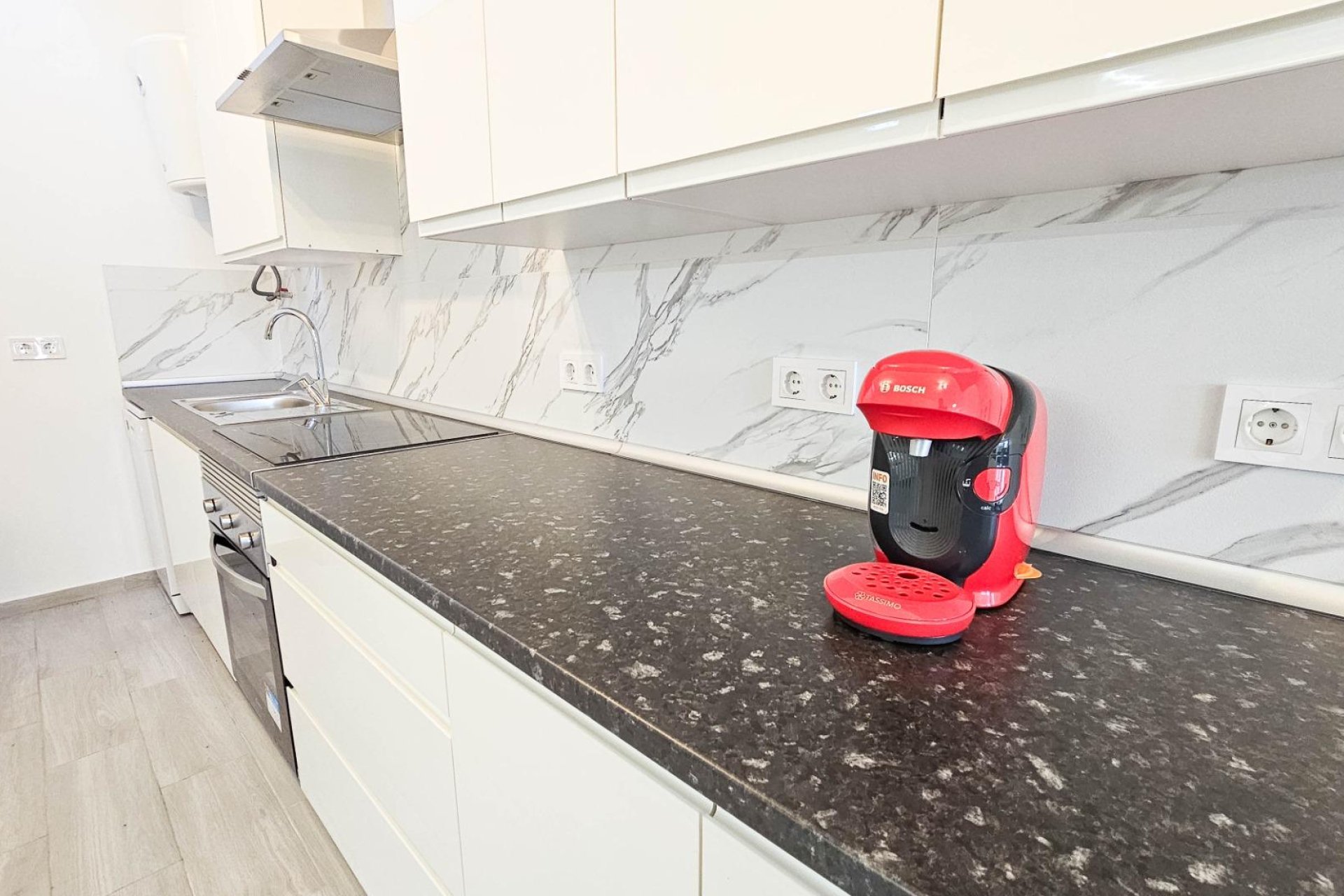 Resale - Town House -
Torrevieja - El Limonar