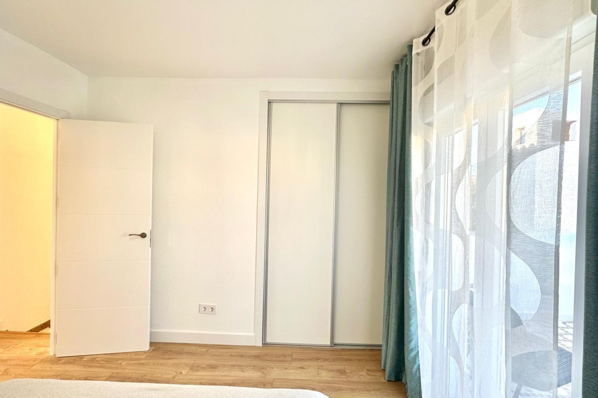 Resale - Town House -
Torrevieja - Estacion De Autobuses