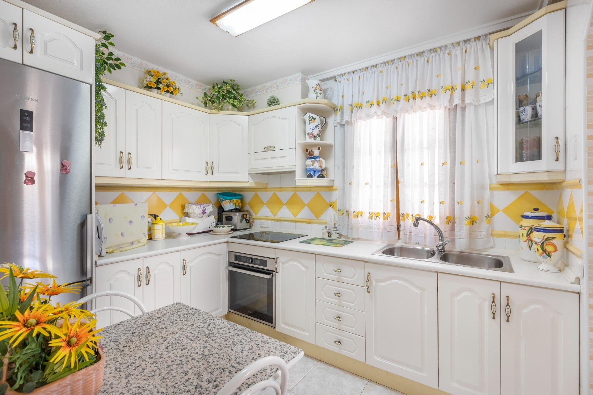 Resale - Town House -
Torrevieja - Los Frutales
