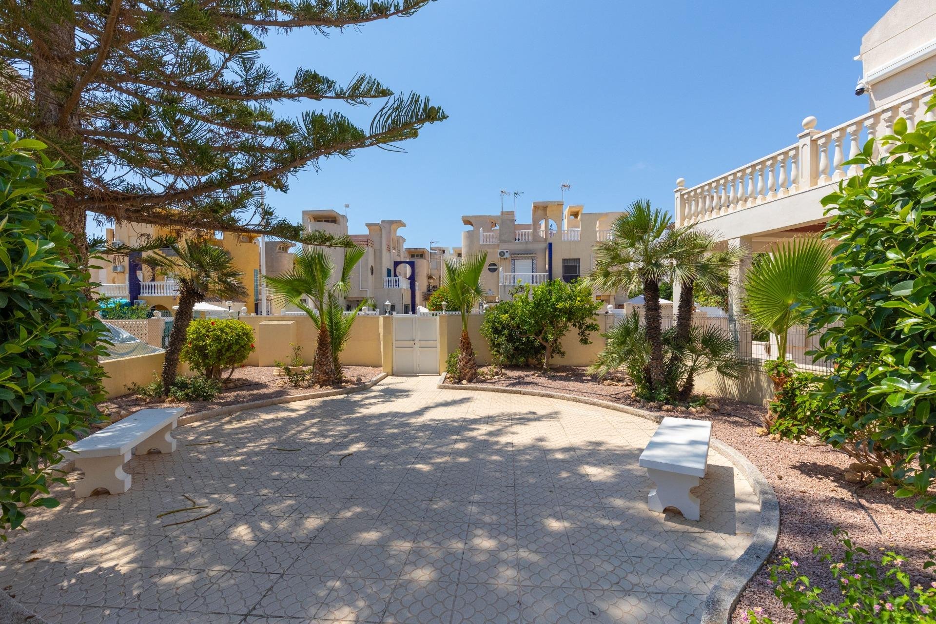 Resale - Town House -
Torrevieja - Los Frutales