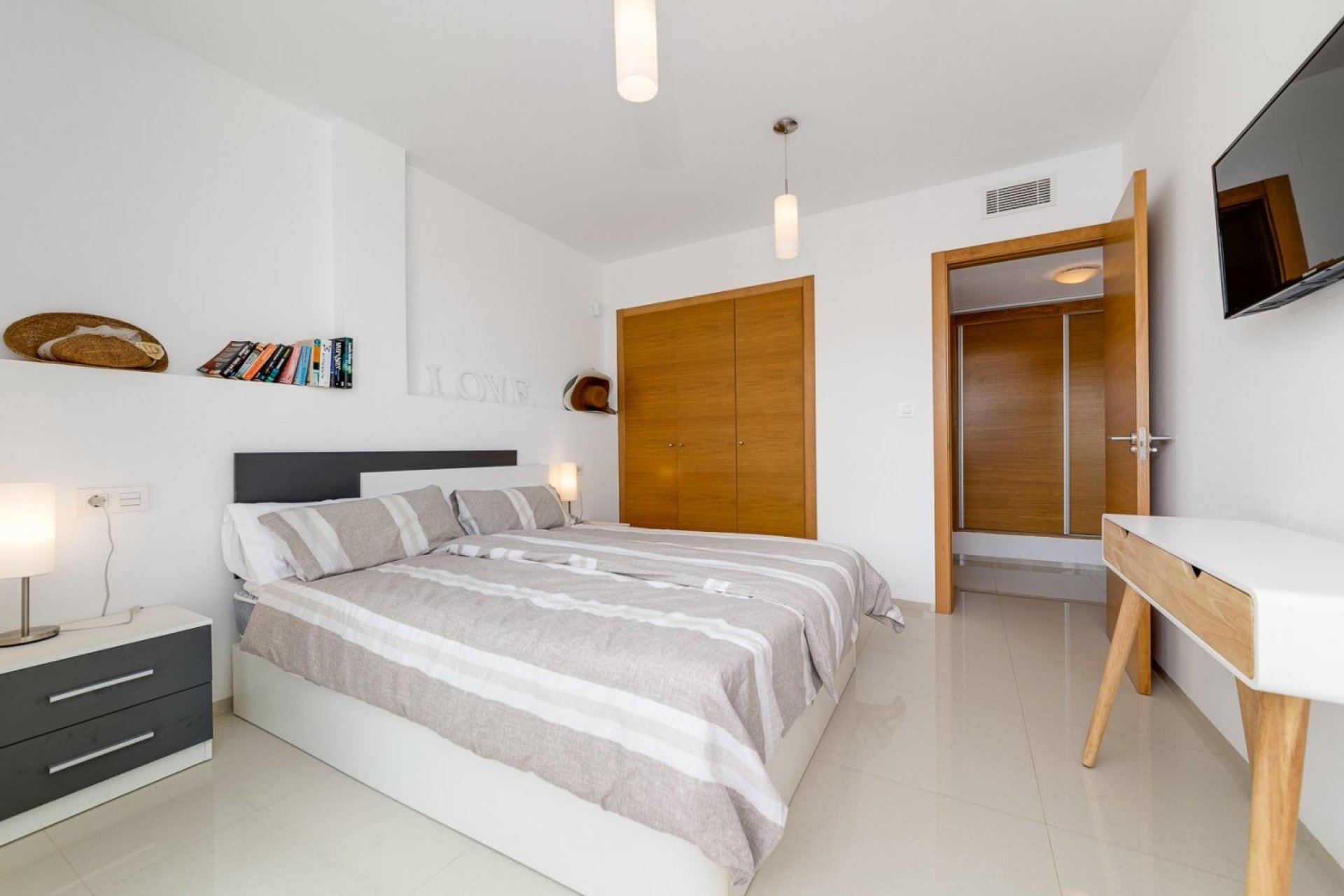 Resale - Town House -
Torrevieja - Sector 25