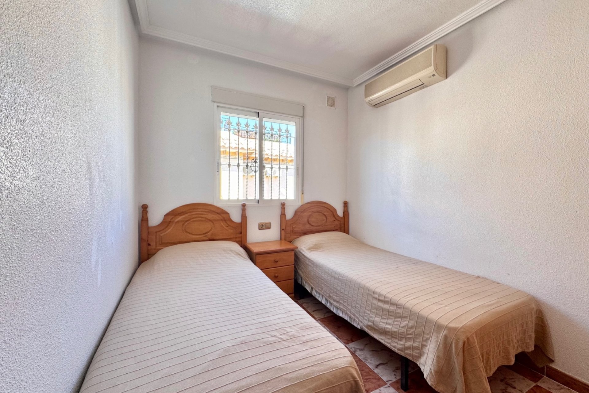 Resale - Town House -
Villamartin - Costa Blanca