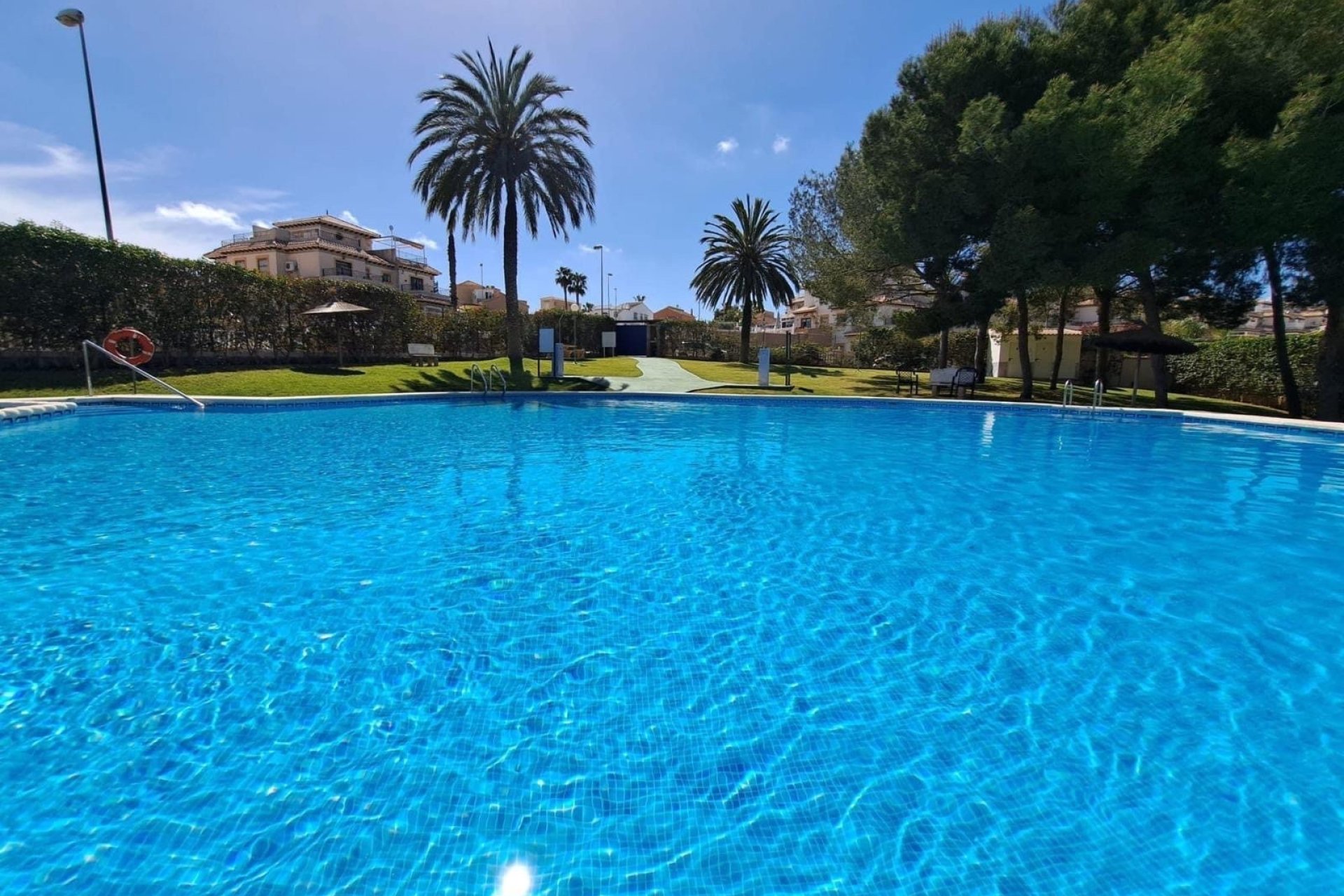 Resale - Town House -
Villamartin - Costa Blanca