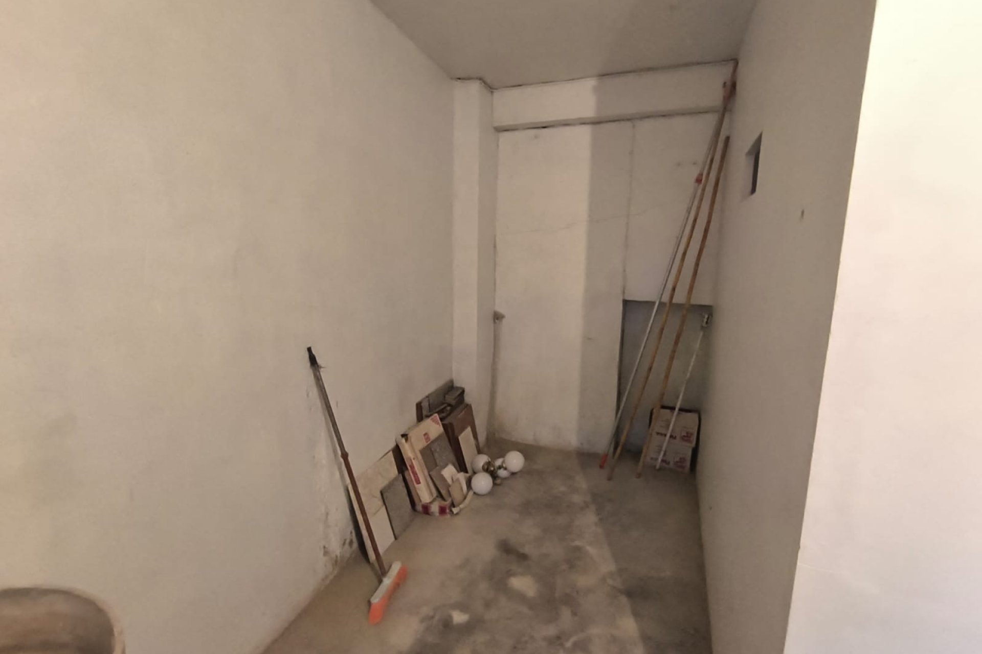 Resale - Town House -
Yecla - Inland