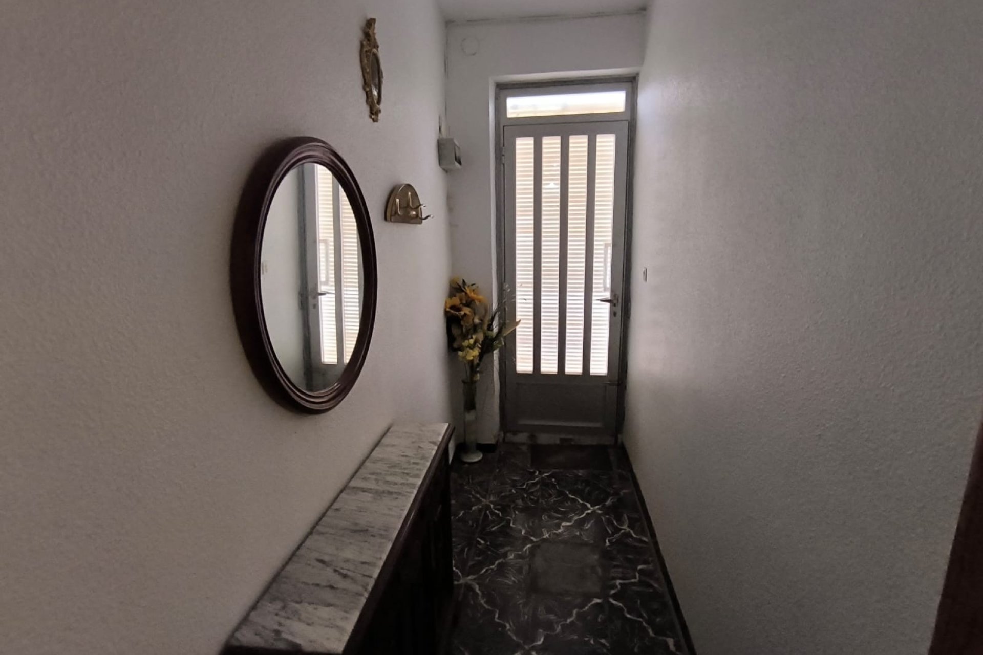 Resale - Town House -
Yecla - Inland