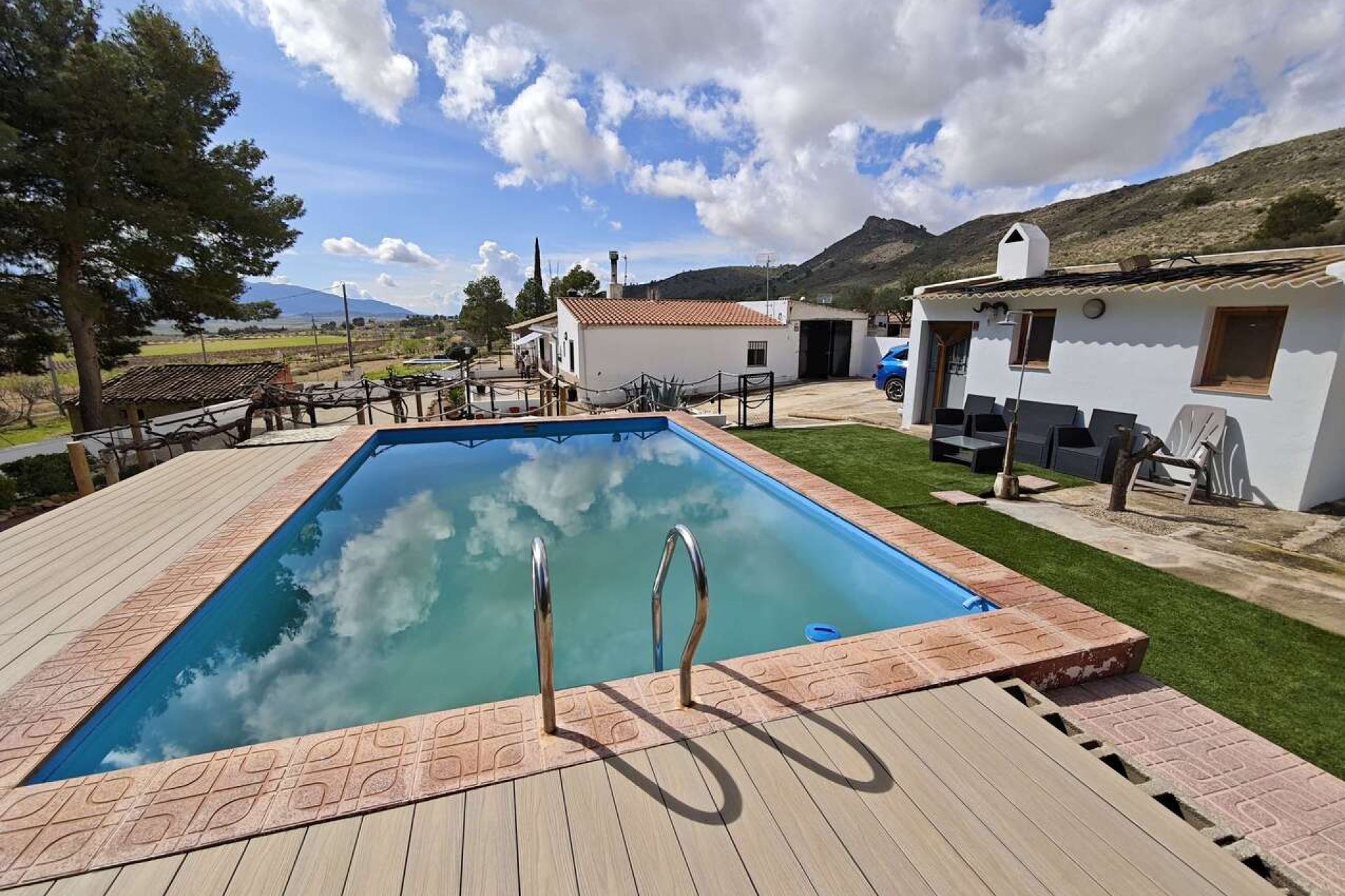 Resale - Town House -
Yecla - Inland