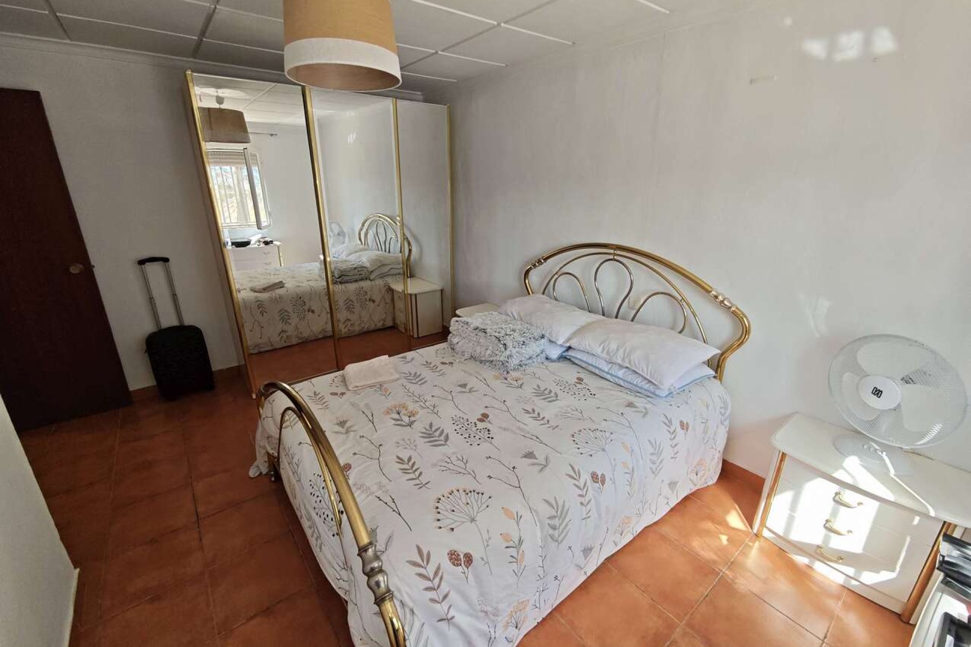 Resale - Town House -
Yecla - Inland