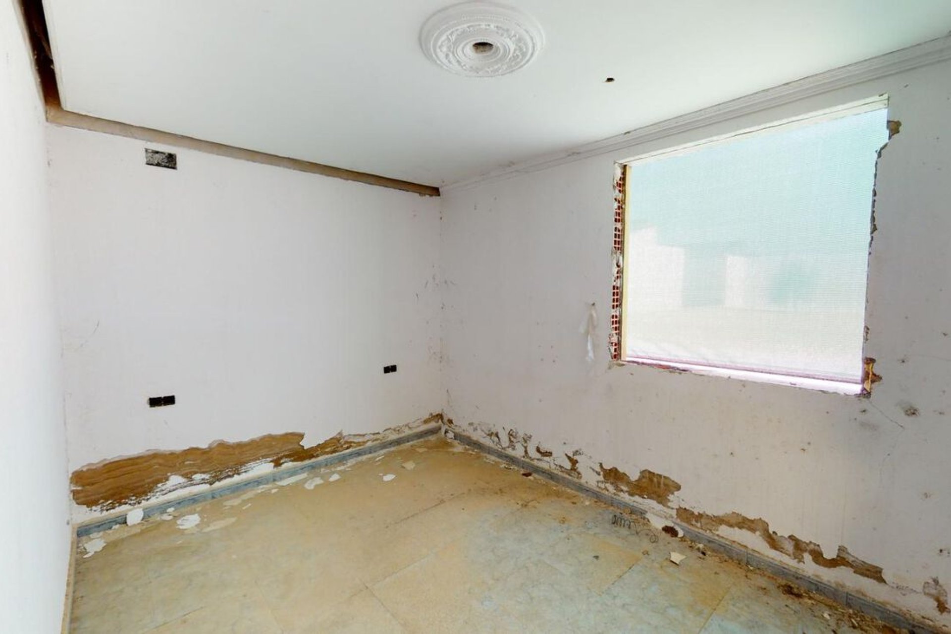 Resale - Townhouse -
Albatera - Inland