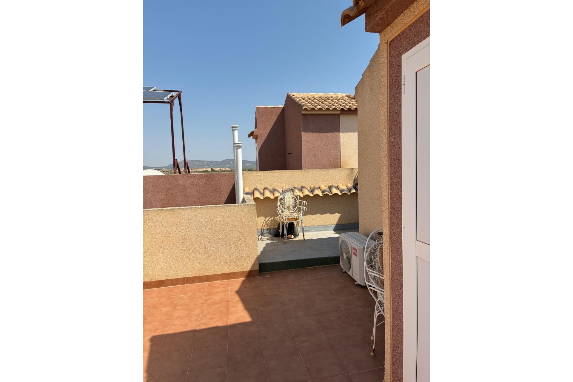 Resale - Townhouse -
Avileses - Jerónimo Y Avileses