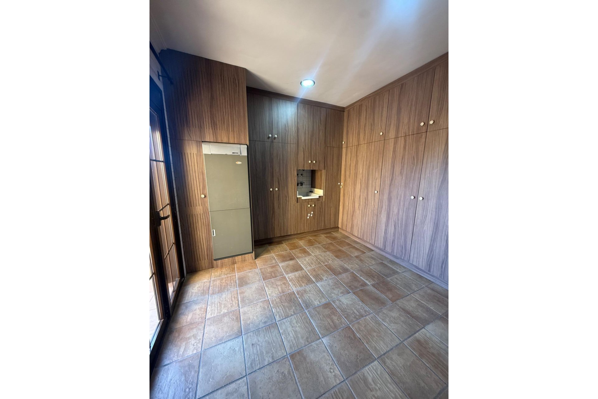 Resale - Townhouse -
Avileses