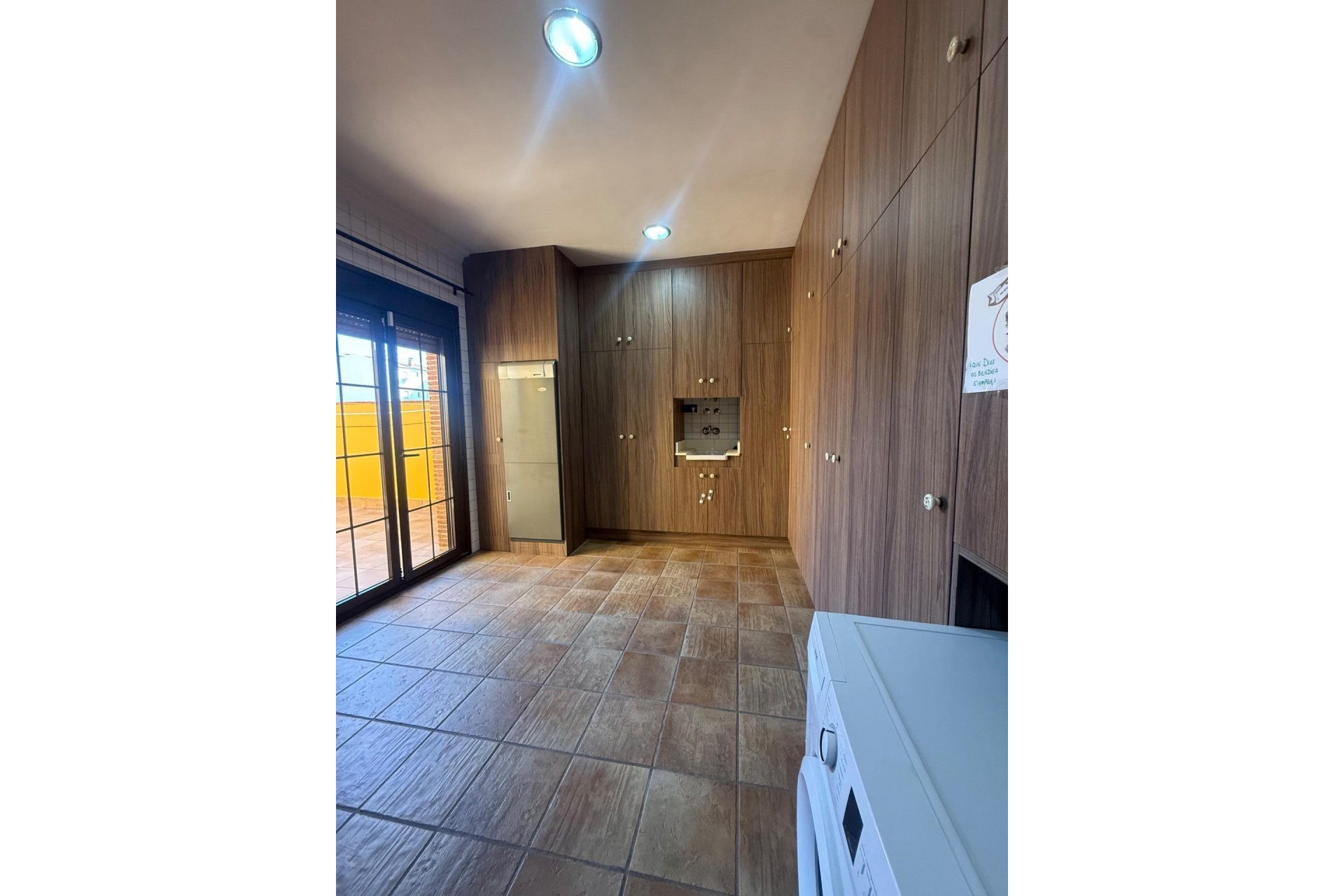 Resale - Townhouse -
Avileses