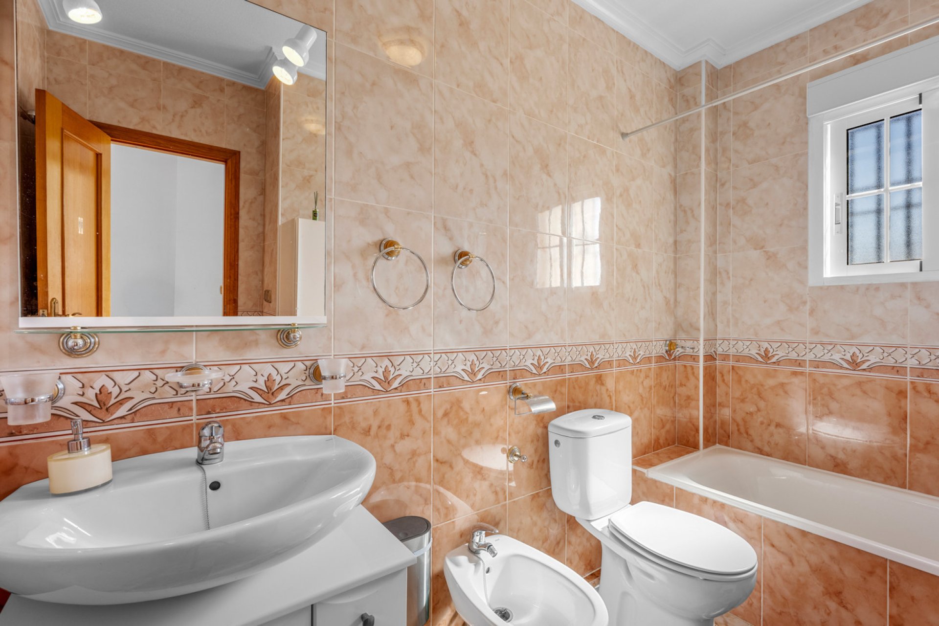 Resale - Townhouse -
Cabo Roig - Costa Blanca