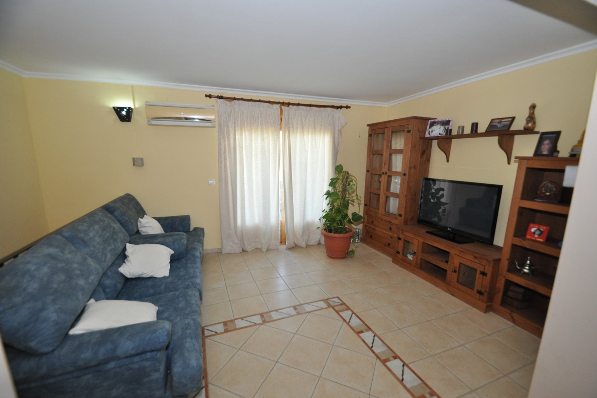 Resale - Townhouse -
Casas Del Señor - Inland