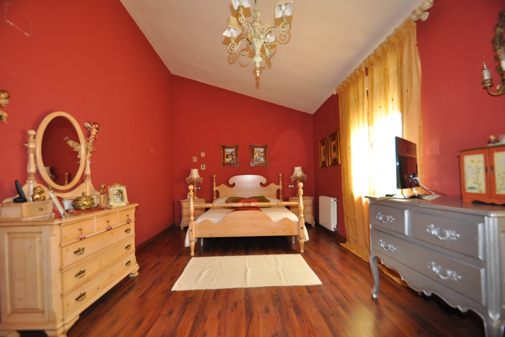 Resale - Townhouse -
Chinorlet - Inland