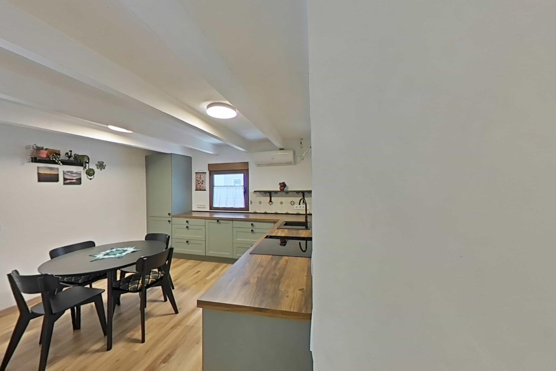 Resale - Townhouse -
Formentera del Segura - Centro