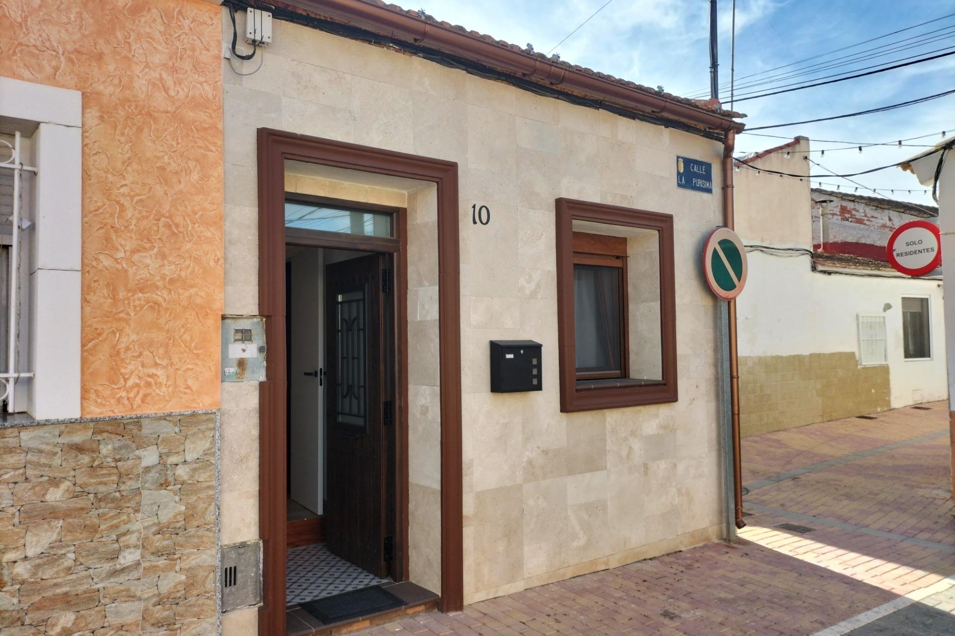 Resale - Townhouse -
Formentera del Segura - Centro