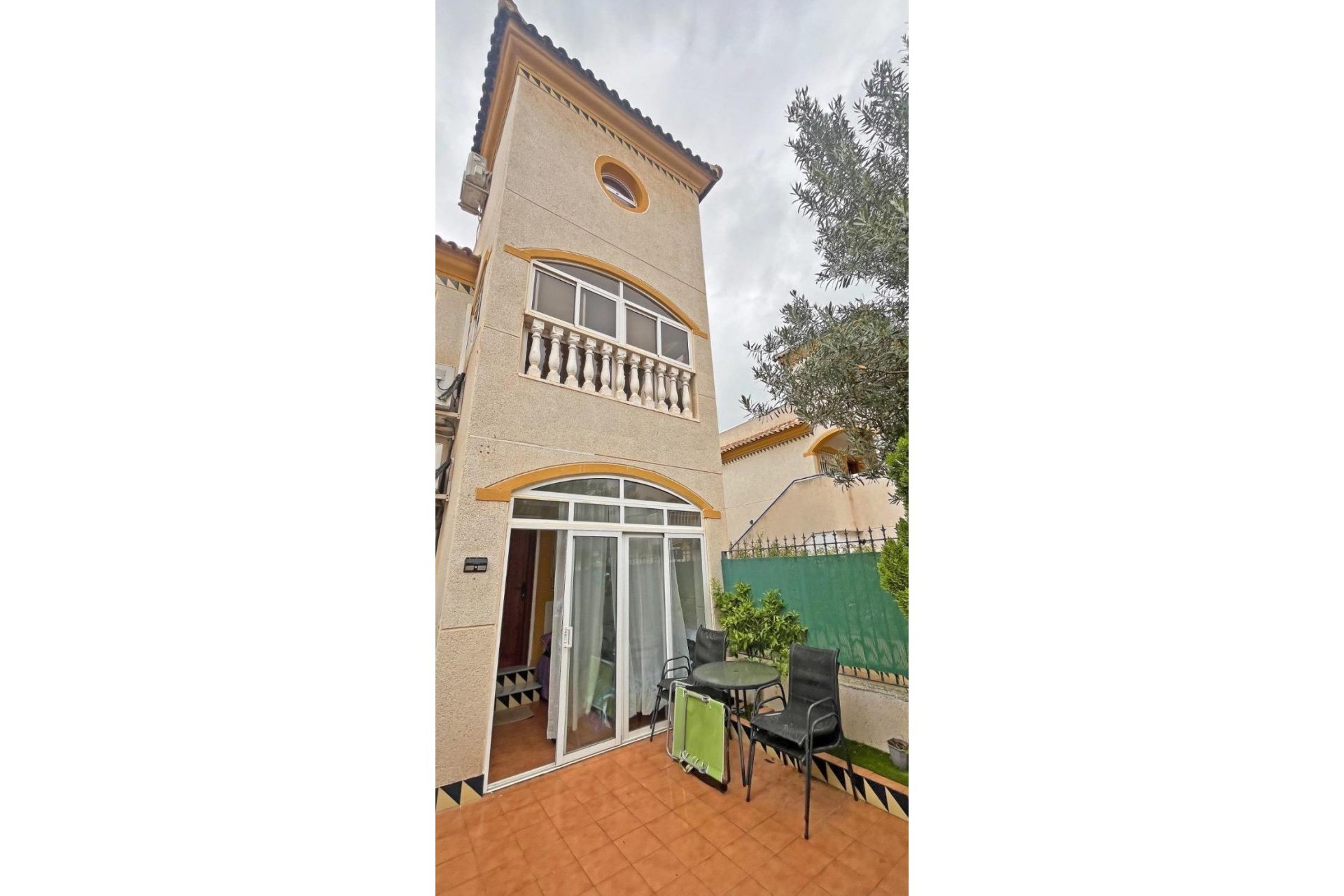 Resale - Townhouse -
Guardamar del Segura - El Edén - Los Estaños