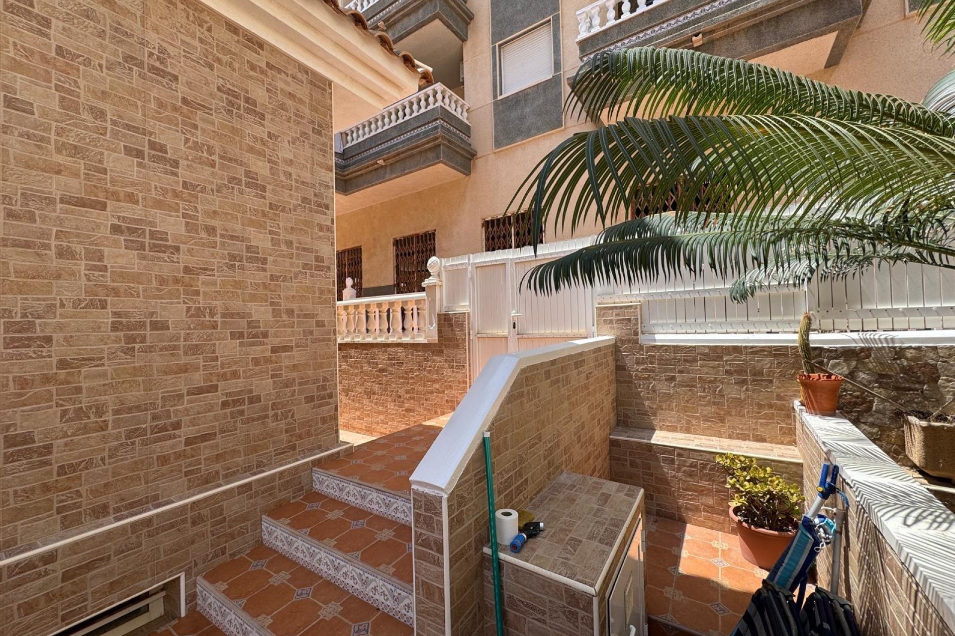 Resale - Townhouse -
Guardamar del Segura - Urbanizaciones