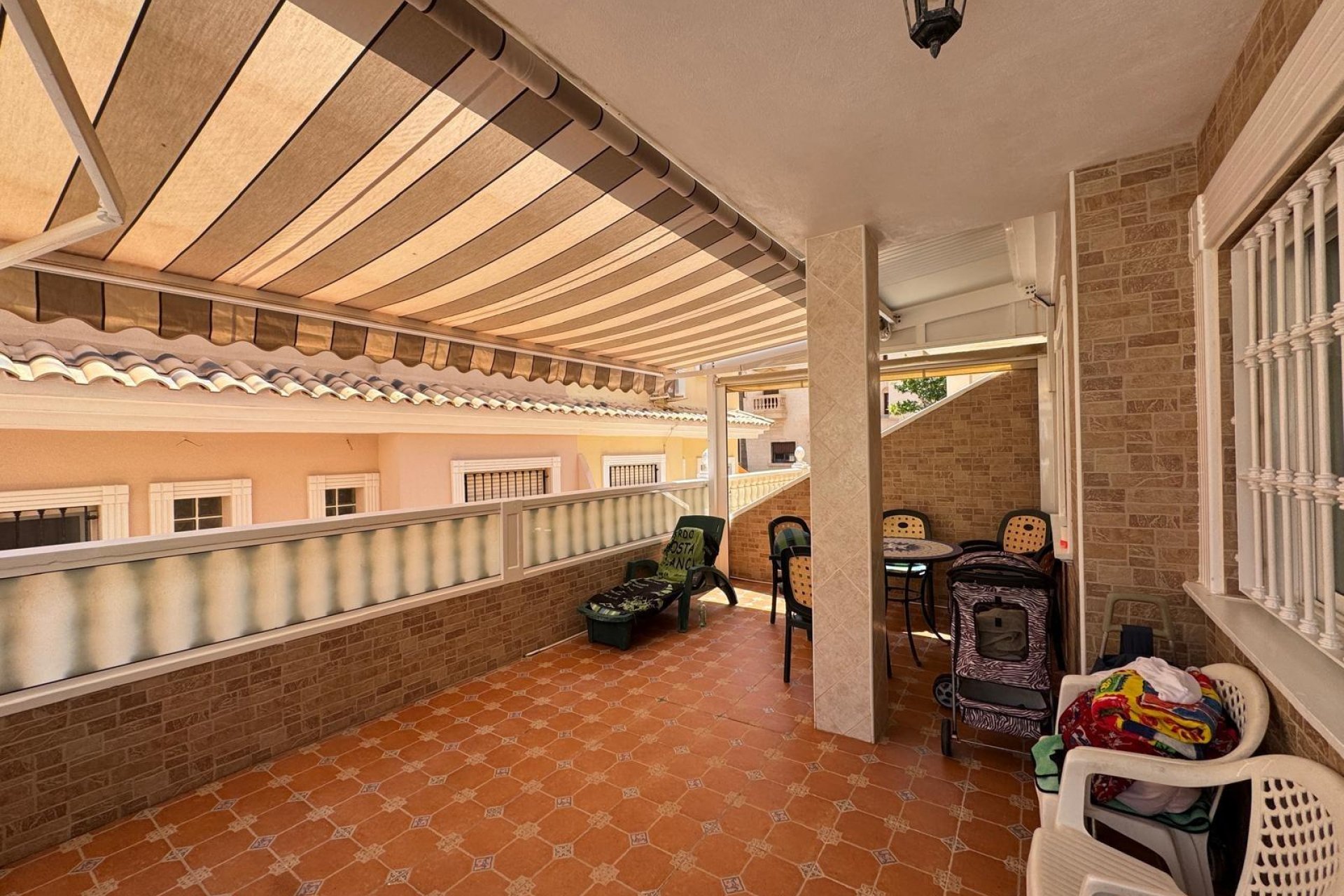Resale - Townhouse -
Guardamar del Segura - Urbanizaciones