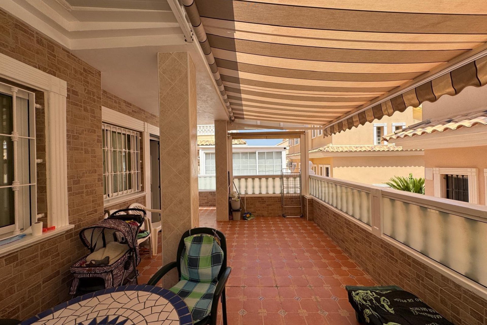 Resale - Townhouse -
Guardamar del Segura - Urbanizaciones