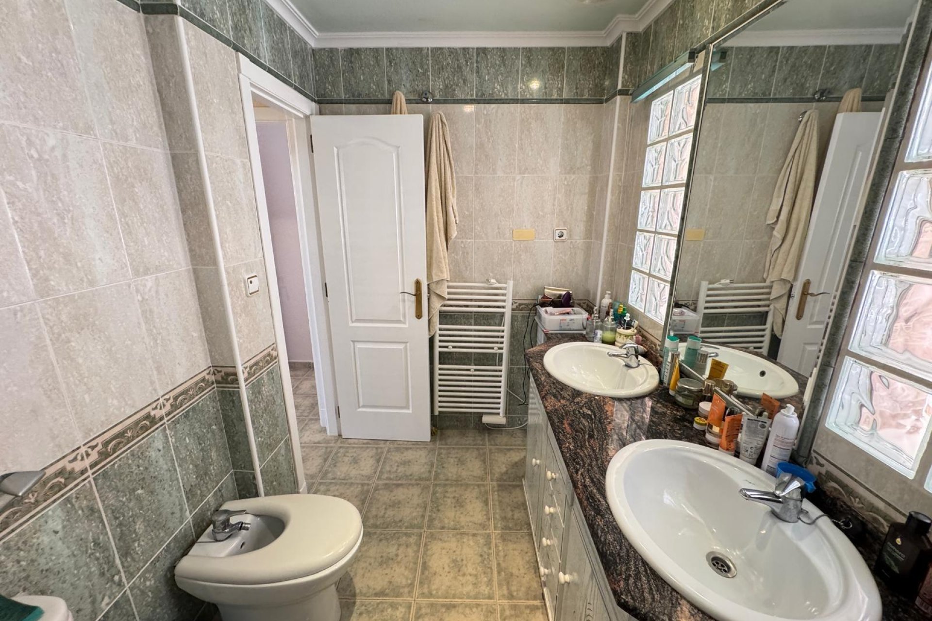 Resale - Townhouse -
Guardamar del Segura - Urbanizaciones