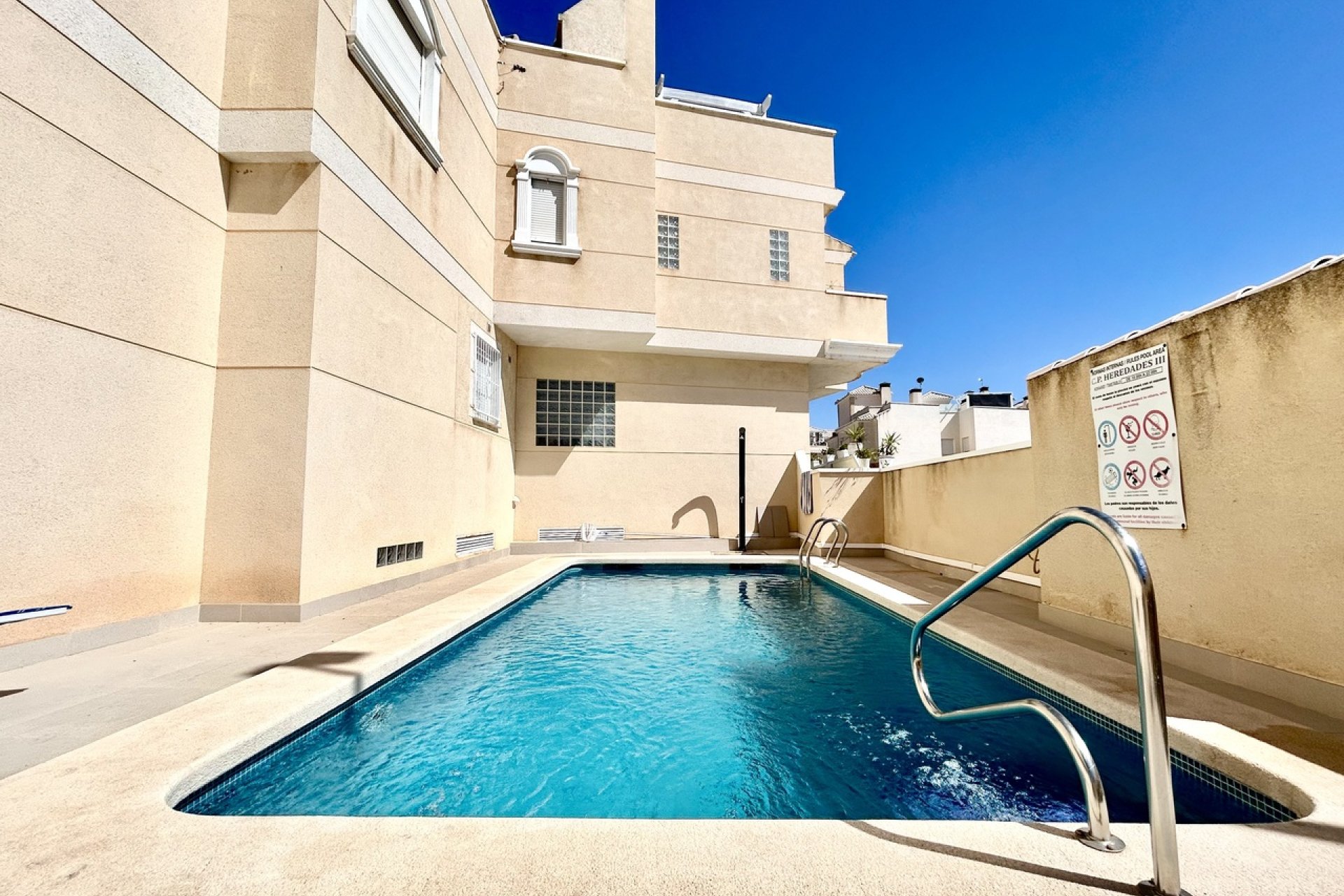 Resale - Townhouse -
Heredades - Costa Blanca