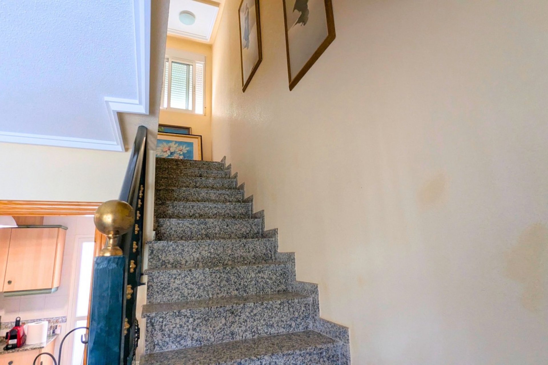 Resale - Townhouse -
Lo Crispin - Inland