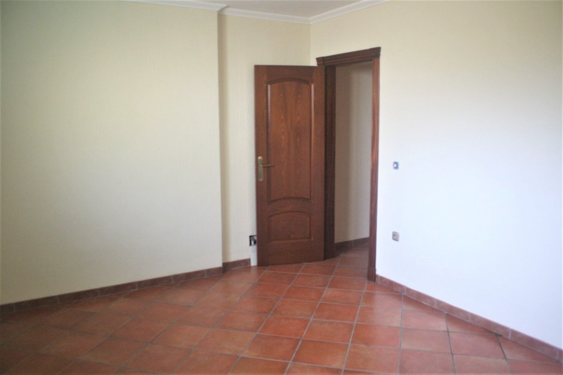 Resale - Townhouse -
Los Altos - Costa Blanca