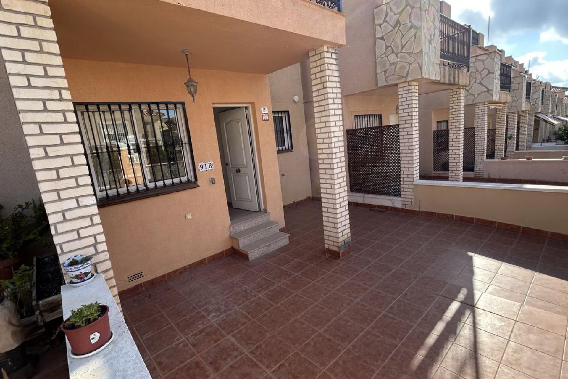 Resale - Townhouse -
Los Altos - Costa Blanca