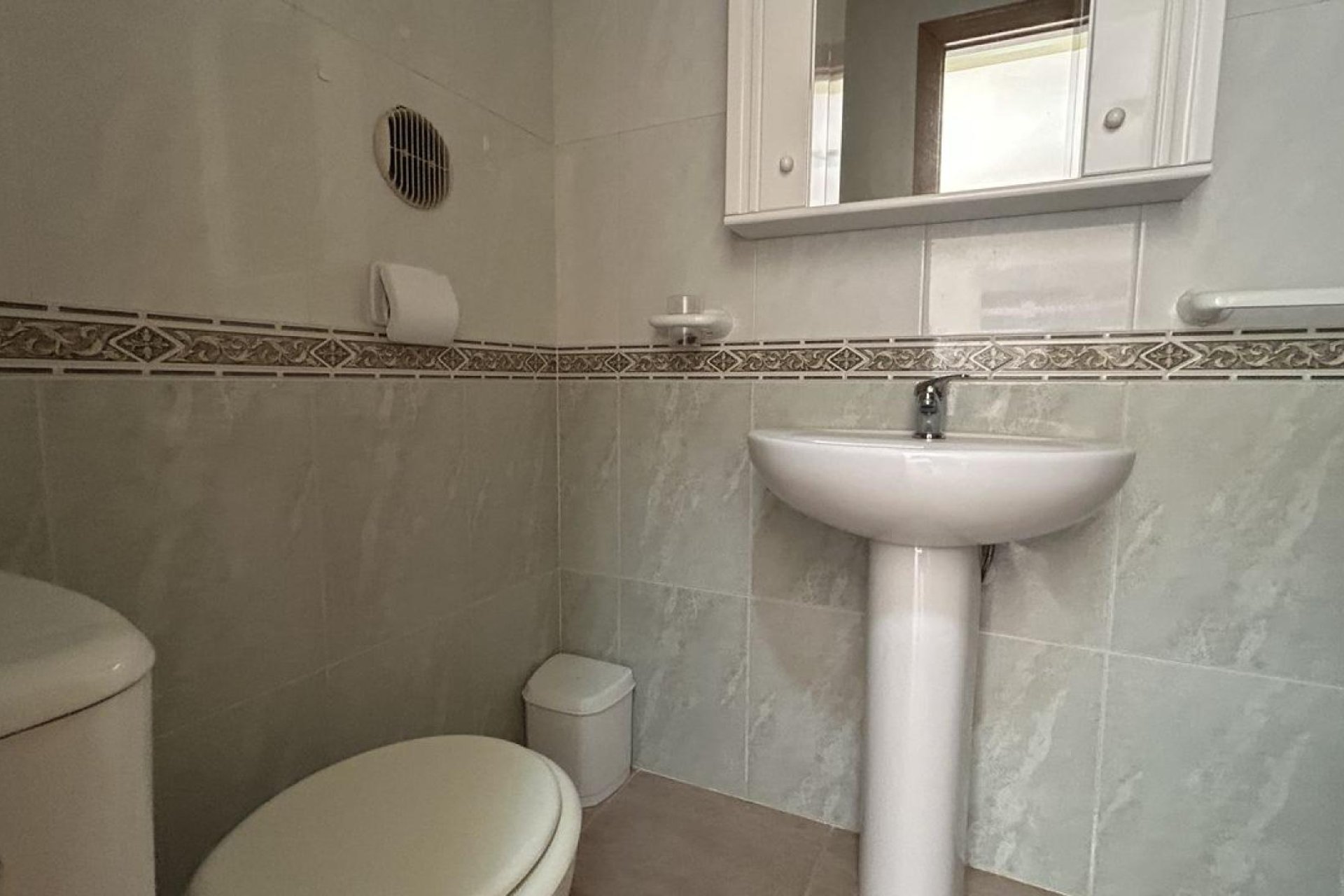 Resale - Townhouse -
Los Altos - Costa Blanca