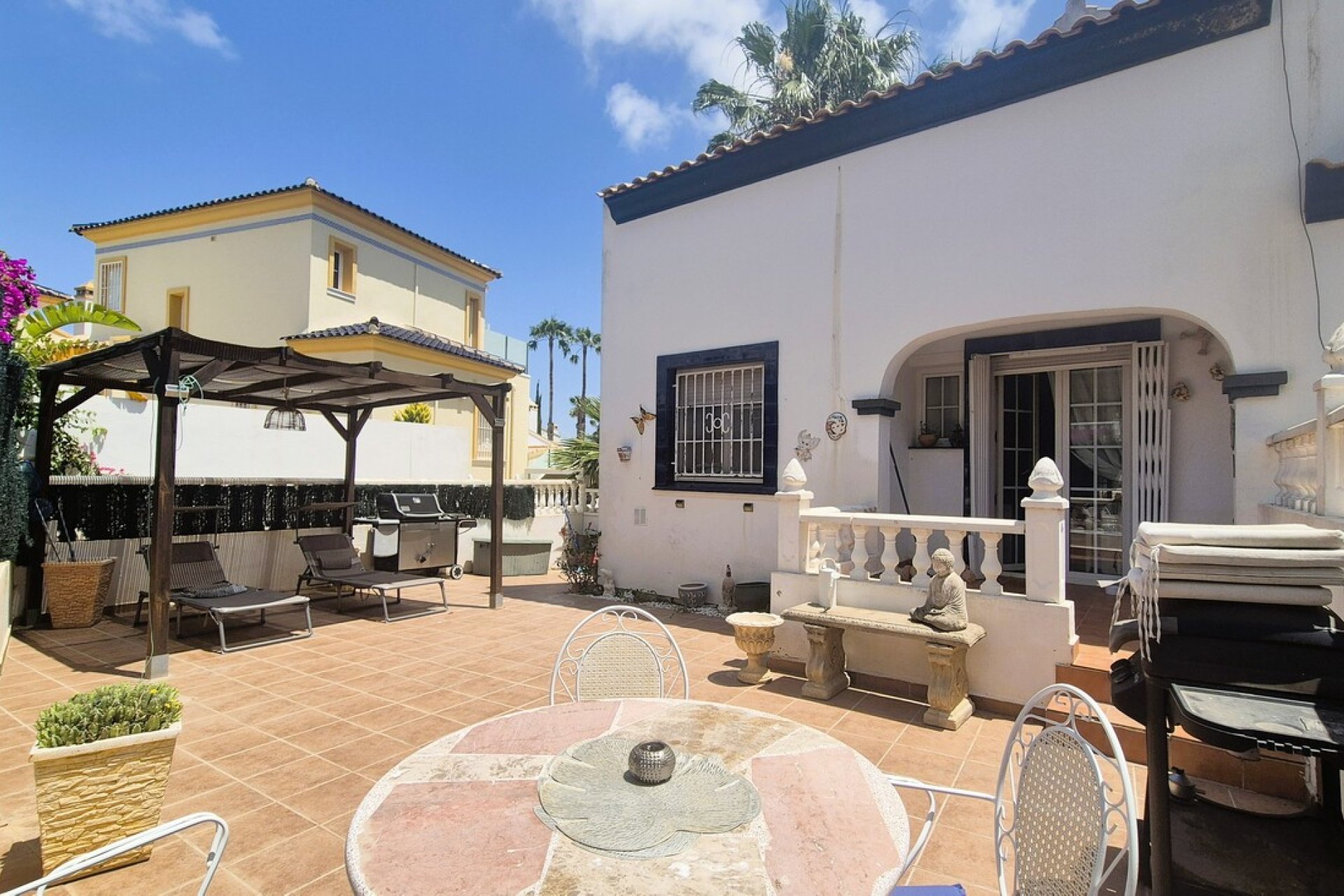 Resale - Townhouse -
Los Dolses - Inland