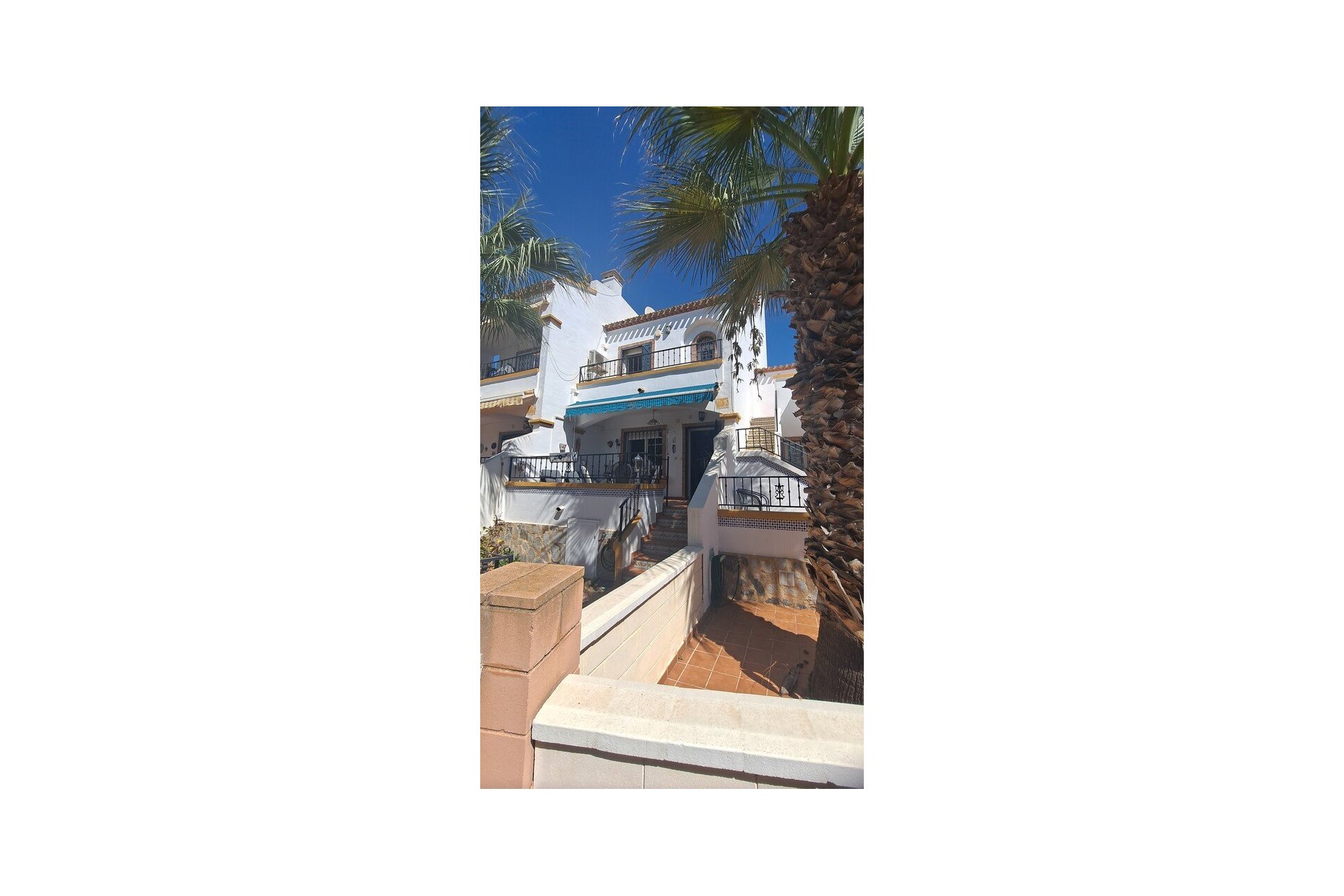 Resale - Townhouse -
Los Dolses - Inland