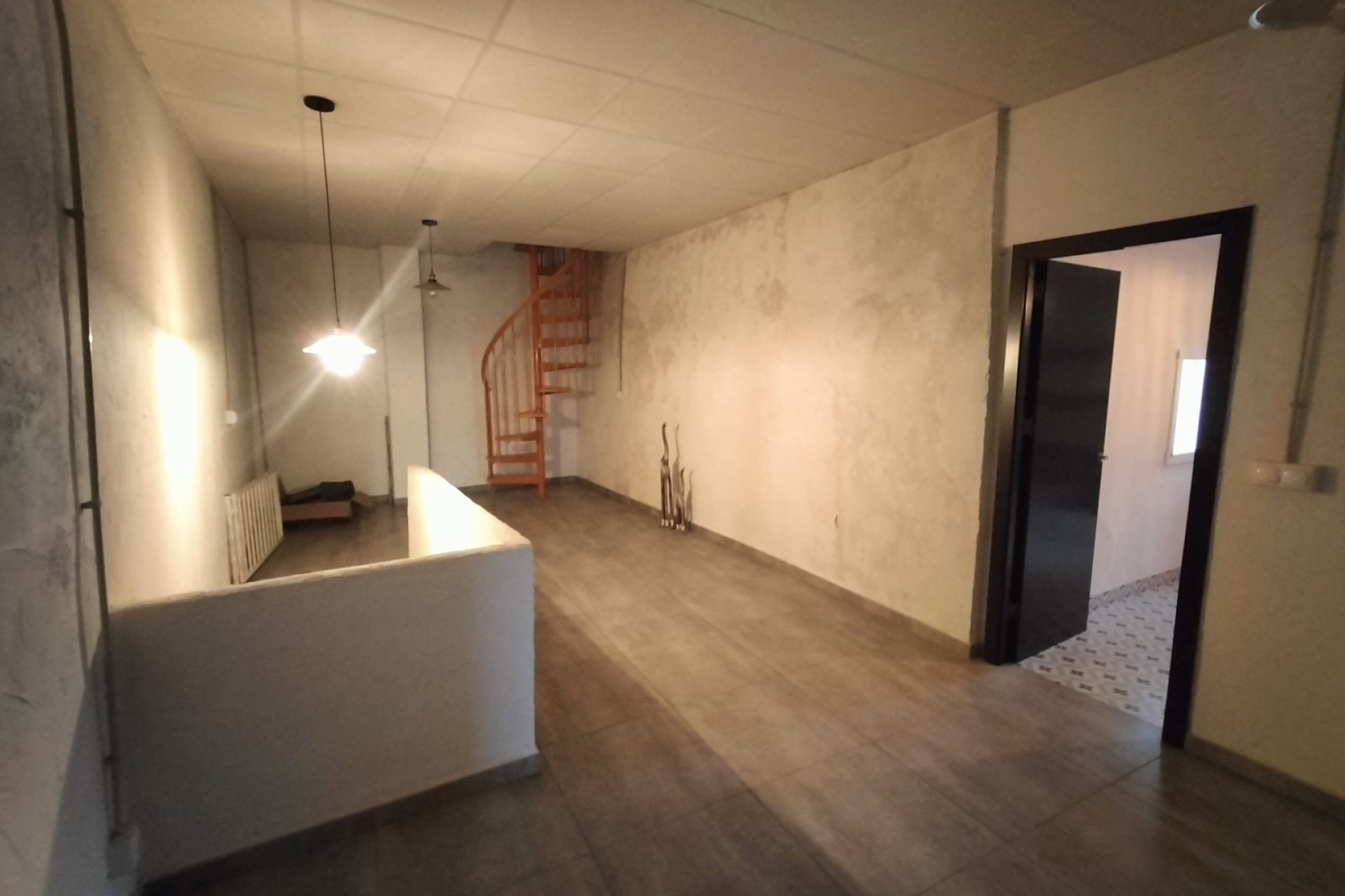 Resale - Townhouse -
Monóvar/Monóver - Inland