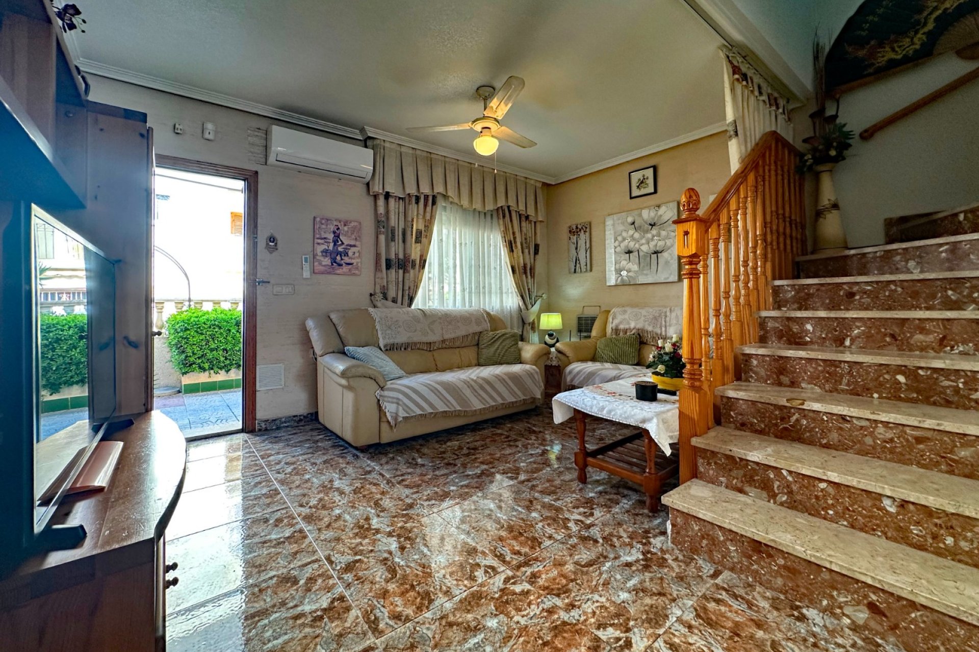 Resale - Townhouse -
Orihuela Costa - Costa Blanca