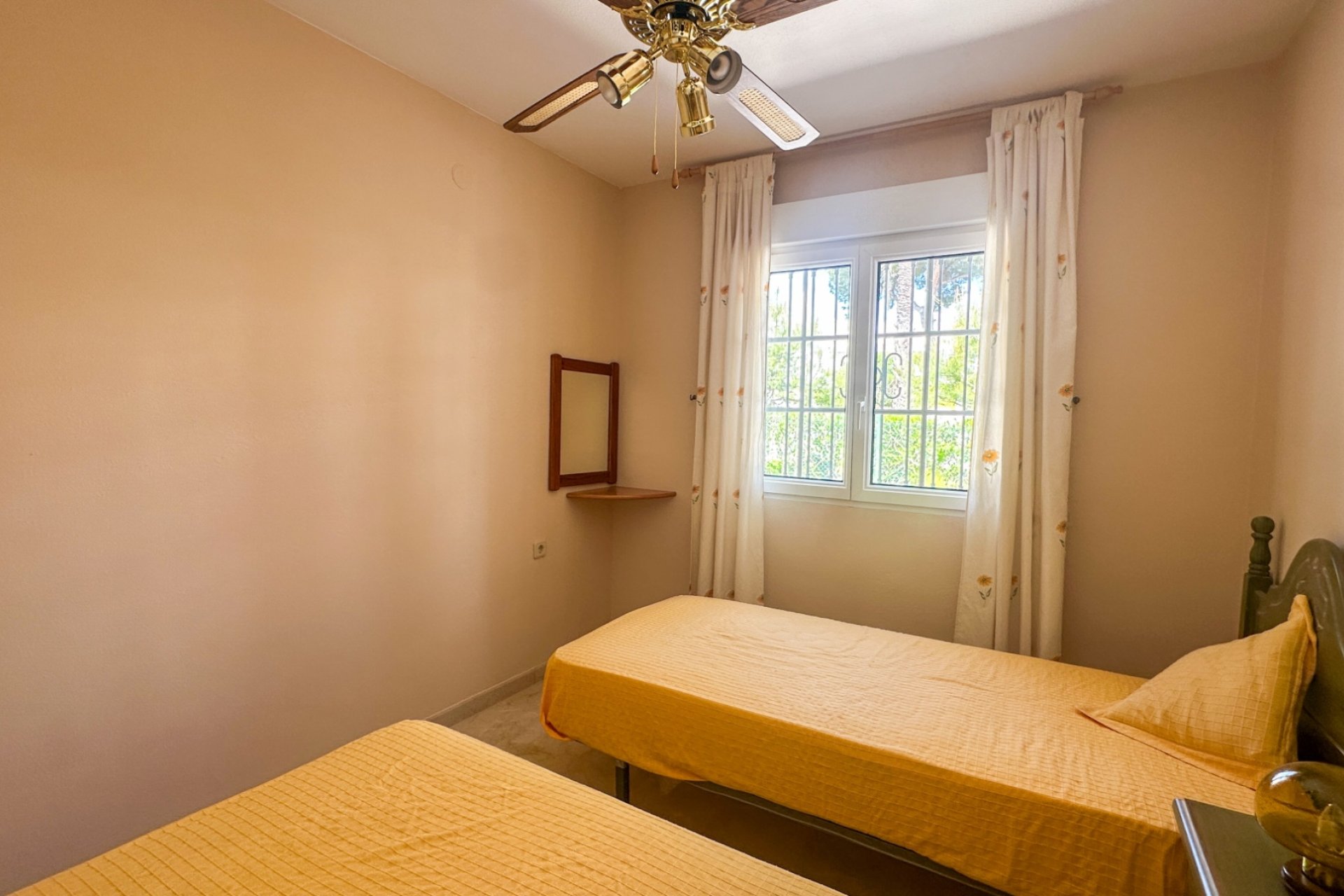 Resale - Townhouse -
Orihuela Costa - Costa Blanca