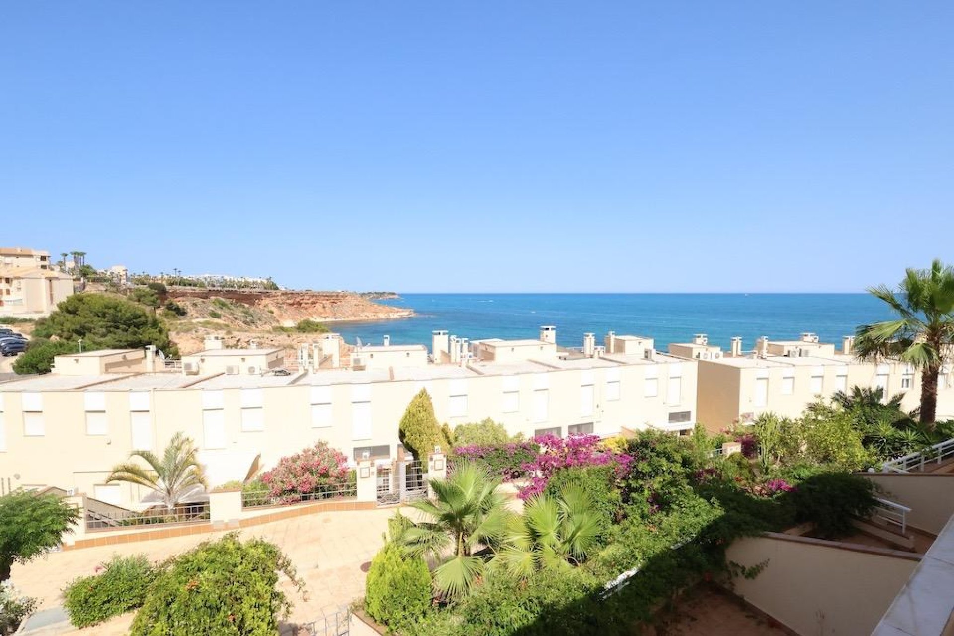 Resale - Townhouse -
Orihuela Costa - Costa Blanca