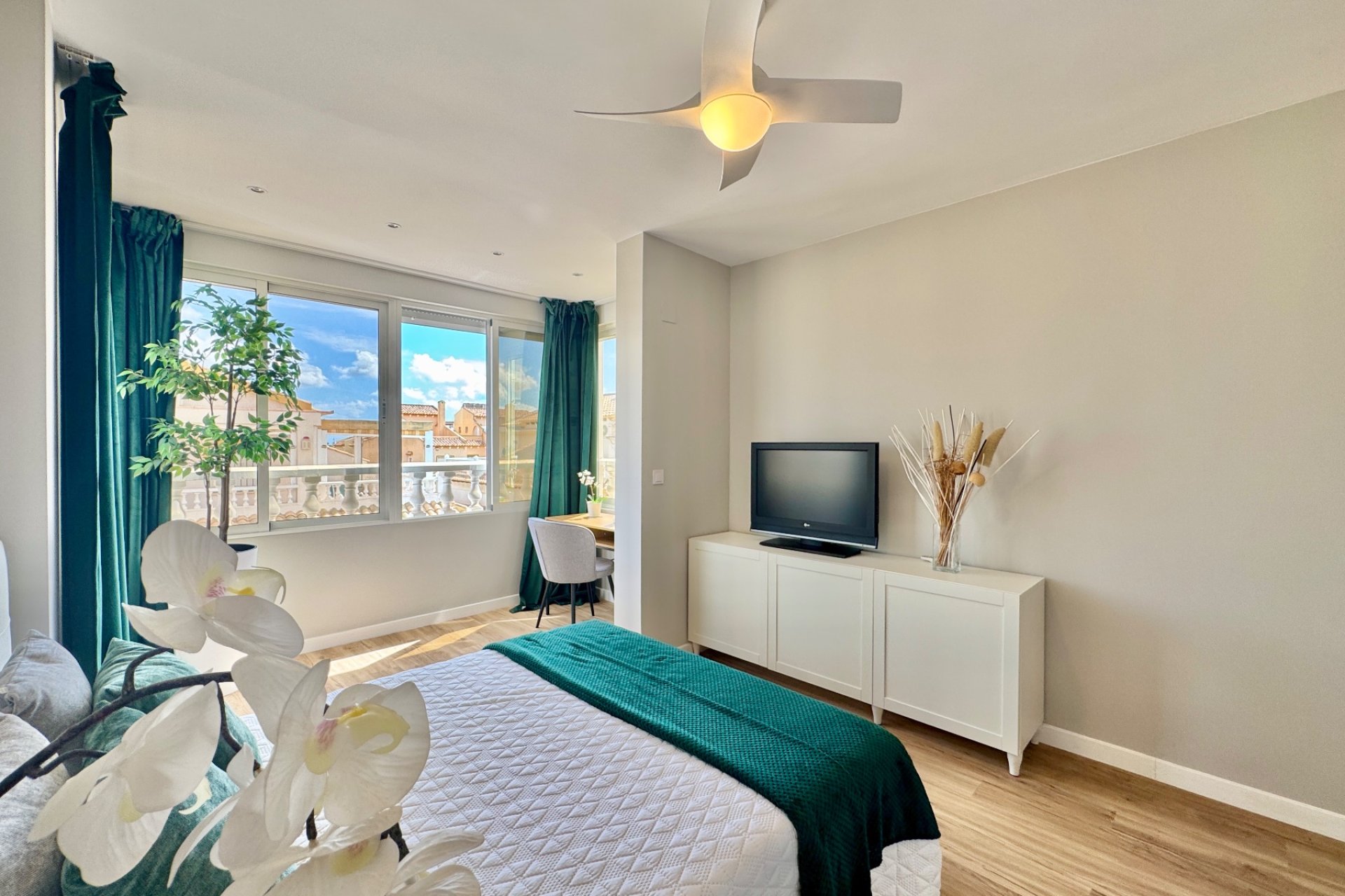 Resale - Townhouse -
Orihuela Costa - Costa Blanca