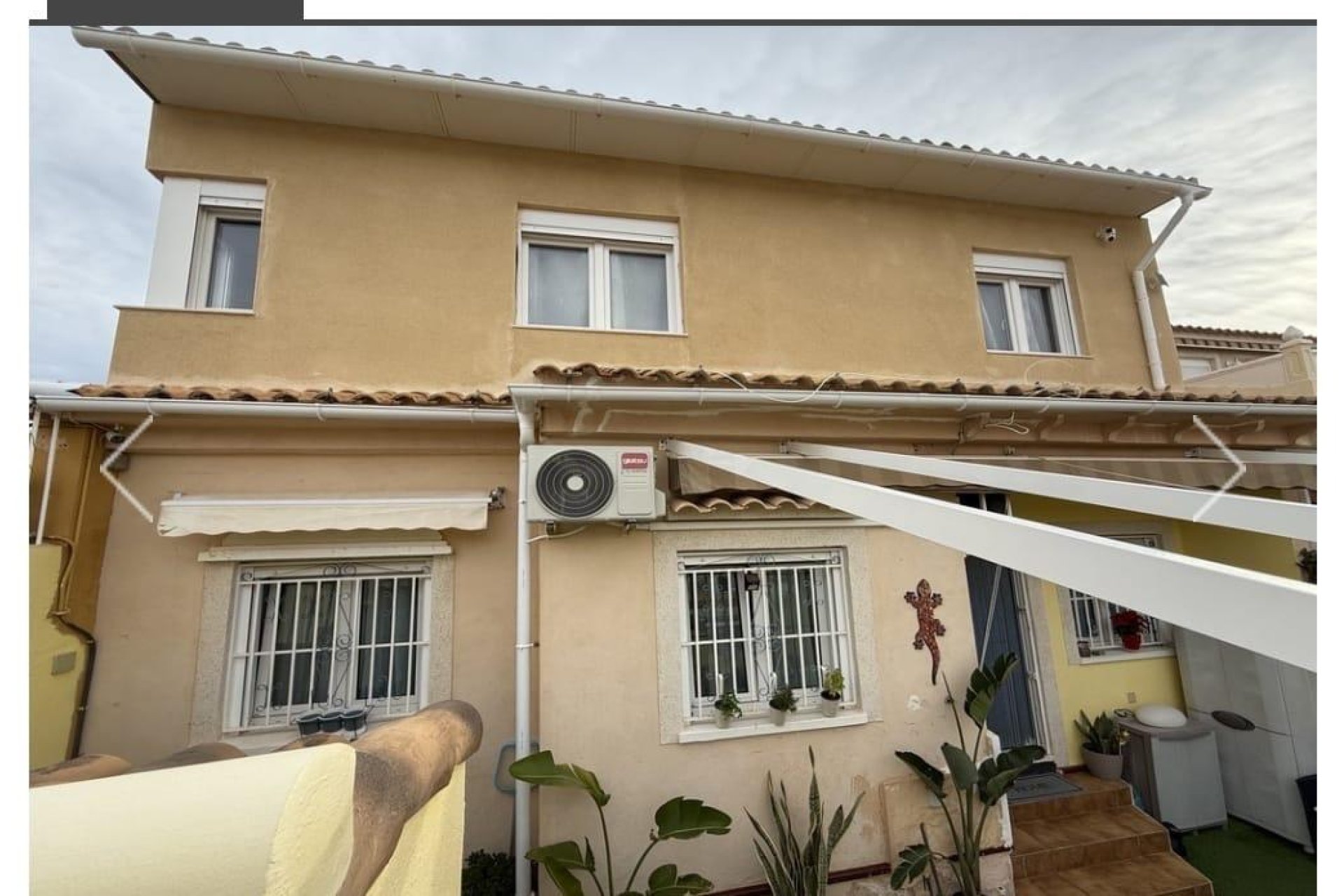 Resale - Townhouse -
Orihuela Costa - La Florida